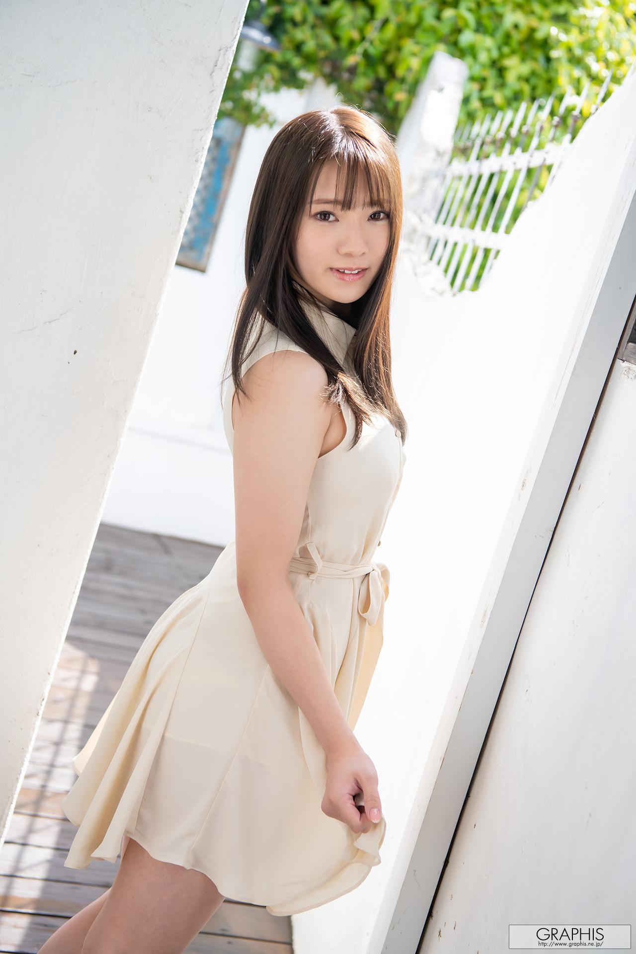 Graphis] Gravure Đầu Tiên – Uta Hayano 141P