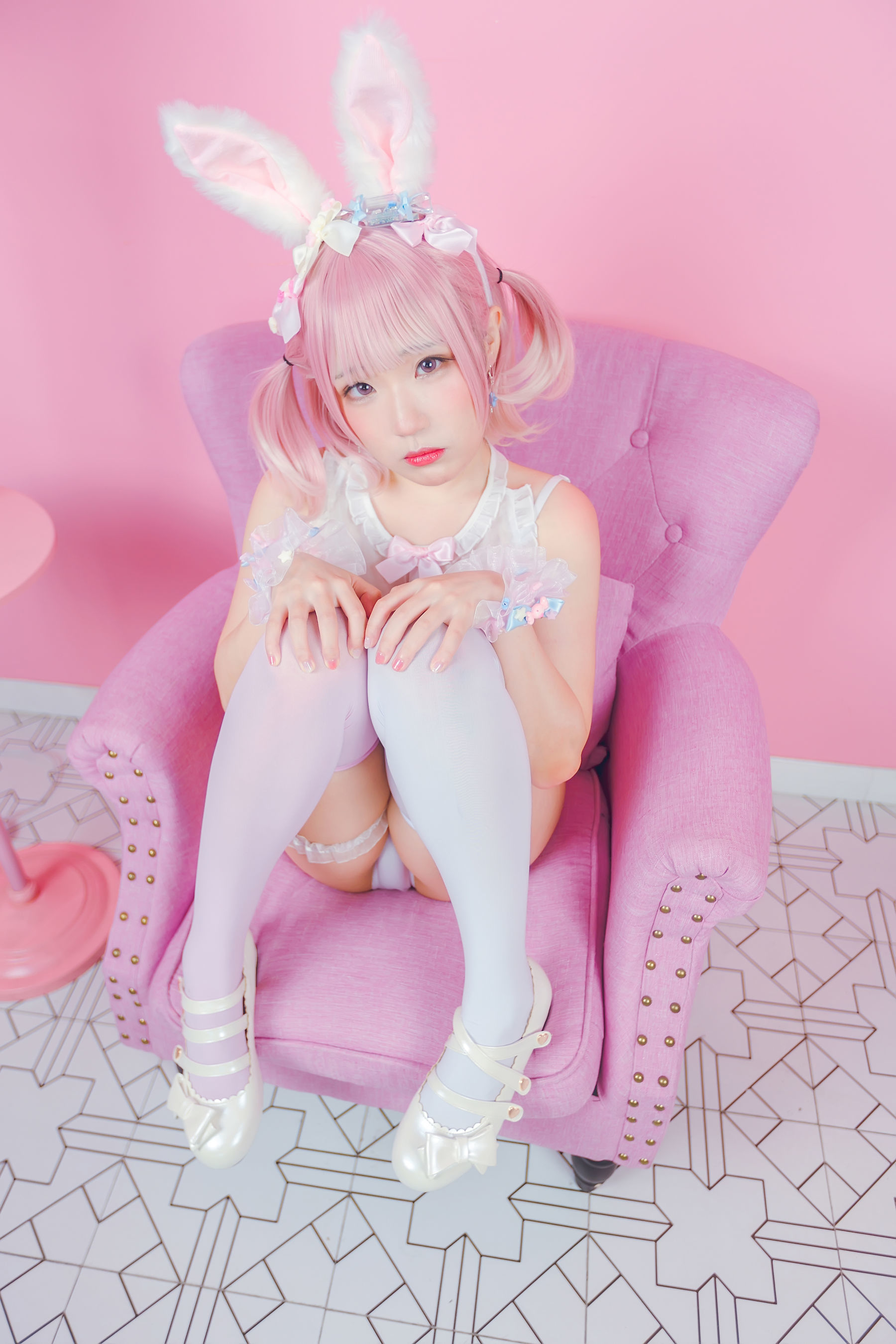 Internet Celebrity Coser Photobook] Anime Blogger Mime Mimi - White and Pink Bunny Girl