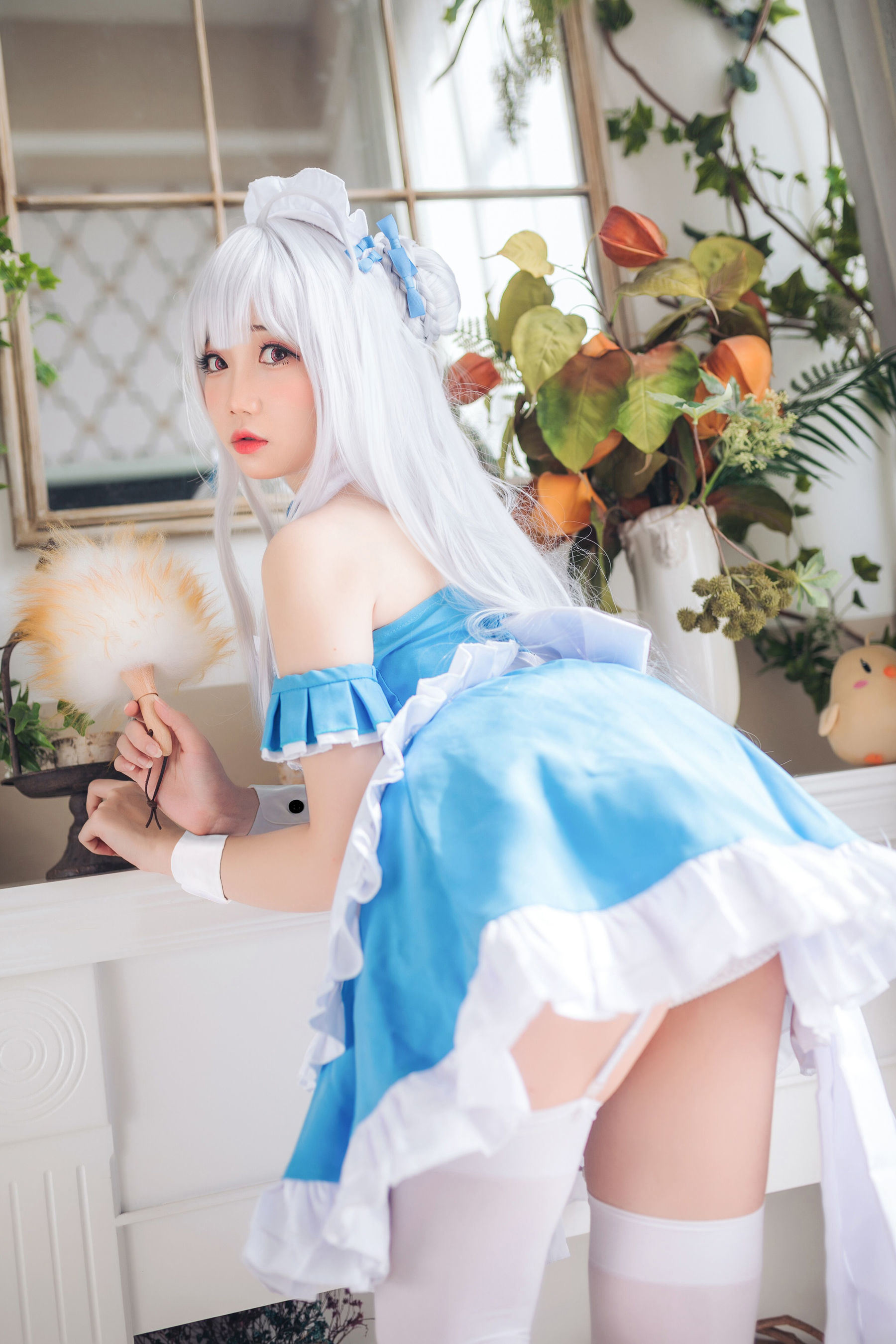 Internet Celebrity Cosplayer Photobook] Men Men Tan - Little Swan Maid