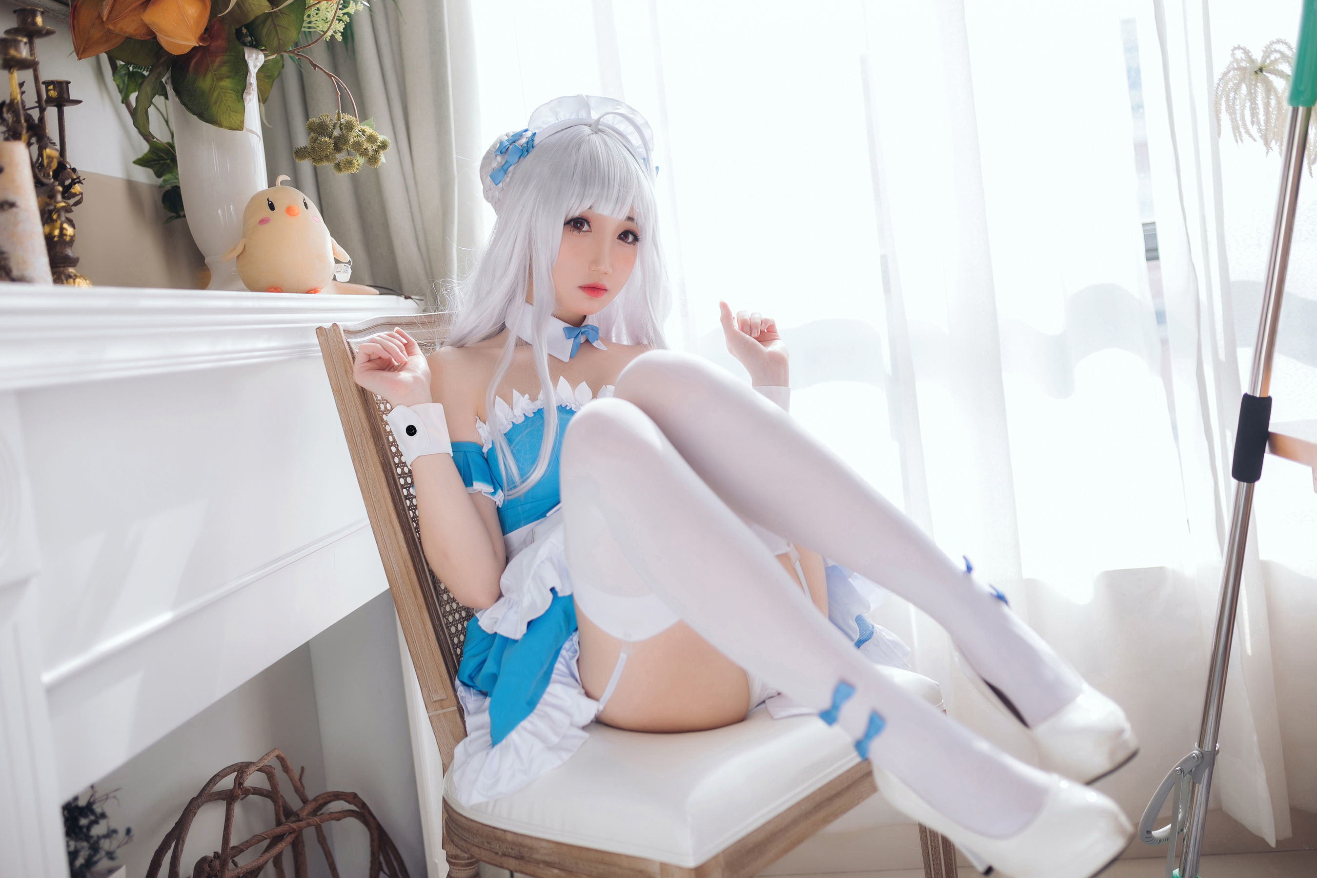 Internet Celebrity Cosplayer Photobook] Men Men Tan - Little Swan Maid