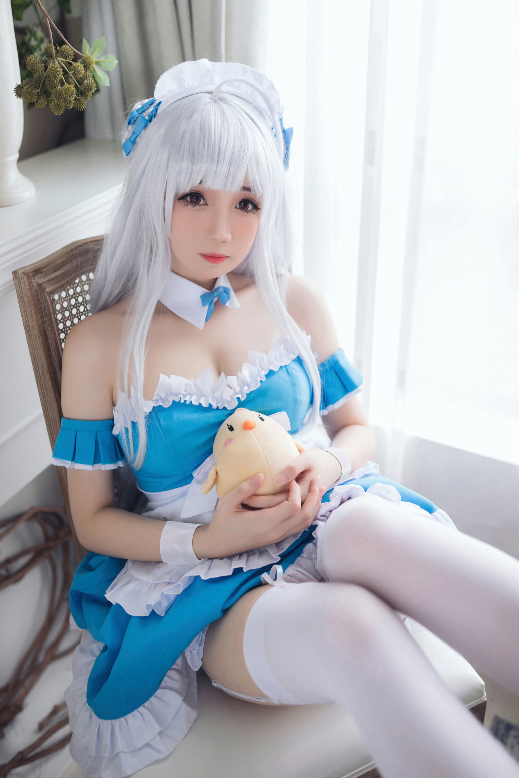 [网红COSER写真] 焖焖碳 - 小天鹅女仆