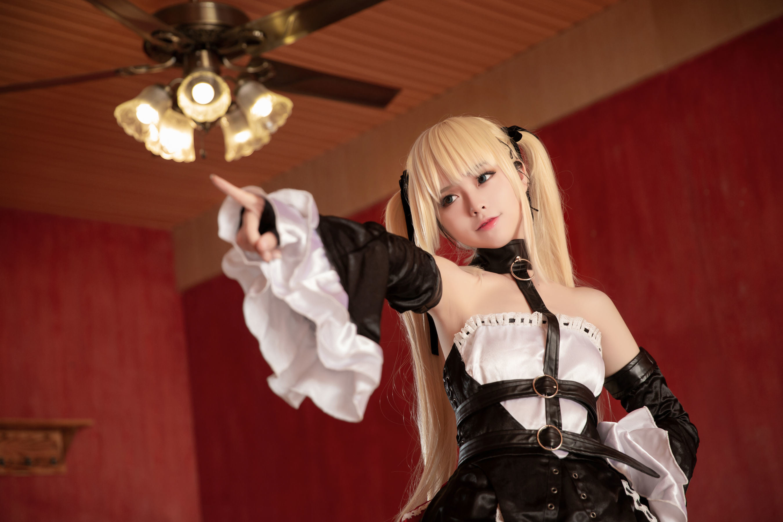 ネット有名人コスプレイヤー写真集] アニメブロガーG44が傷つかない - メアリー・ローズ