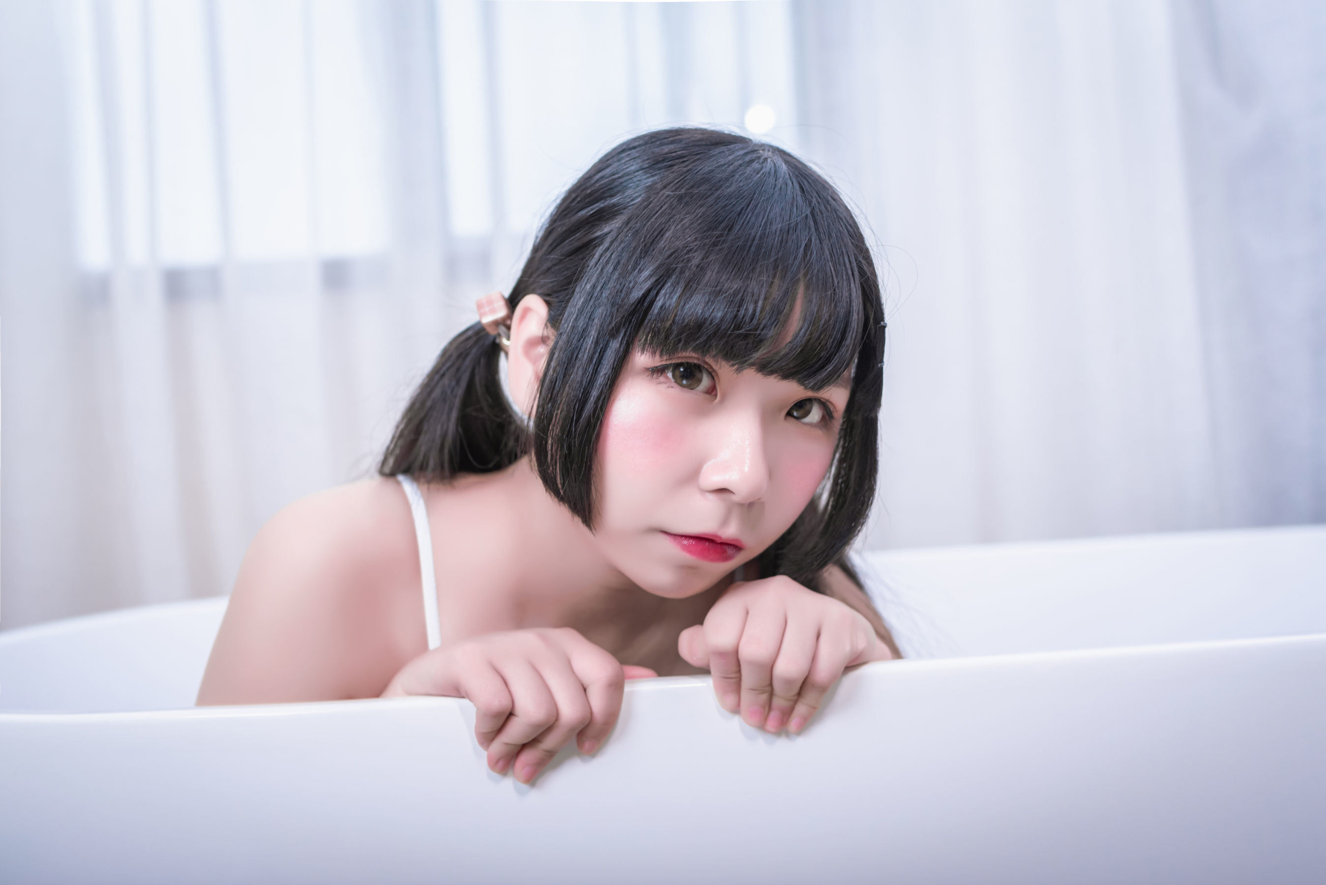 [网红COSER写真] 自闭颜球球(无颜小天使wy) - 死库水