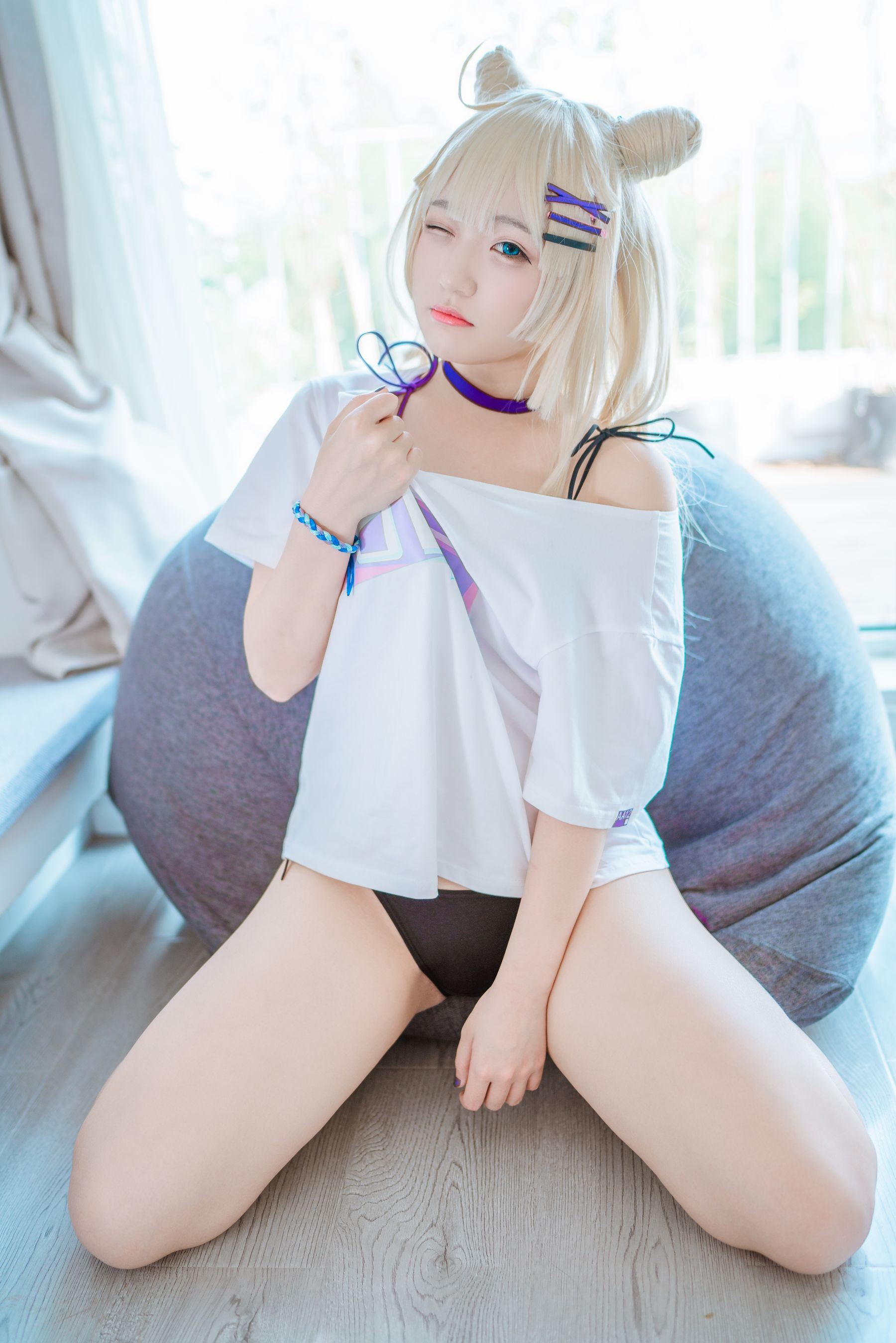 Internet Celebrity Cosplayer Photobook] Anime Blogger Mime Mimi - Girls' Frontline AA-12 Smokeless Lollipop