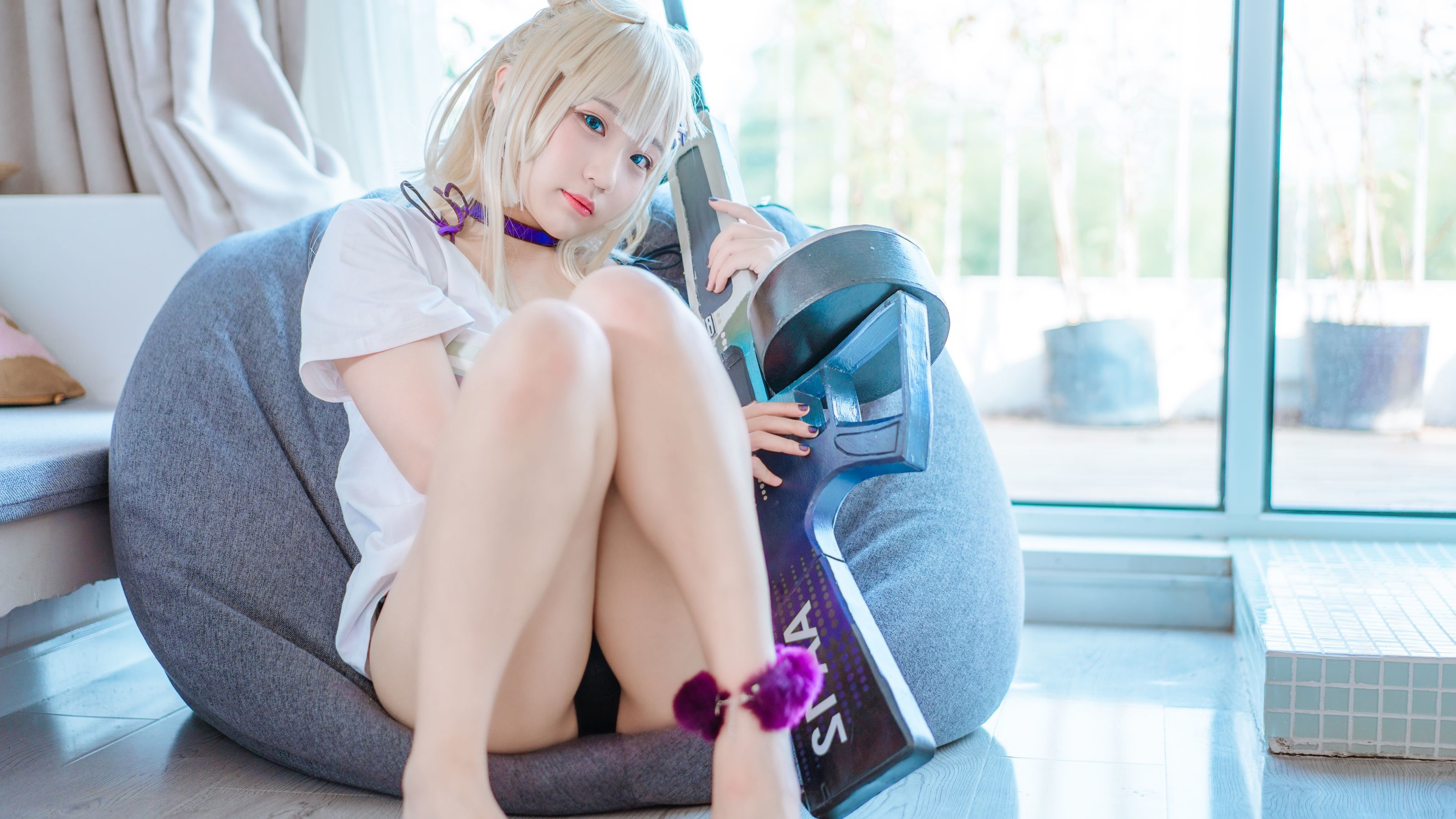 Internet Celebrity Cosplayer Photobook] Anime Blogger Mime Mimi - Girls' Frontline AA-12 Smokeless Lollipop