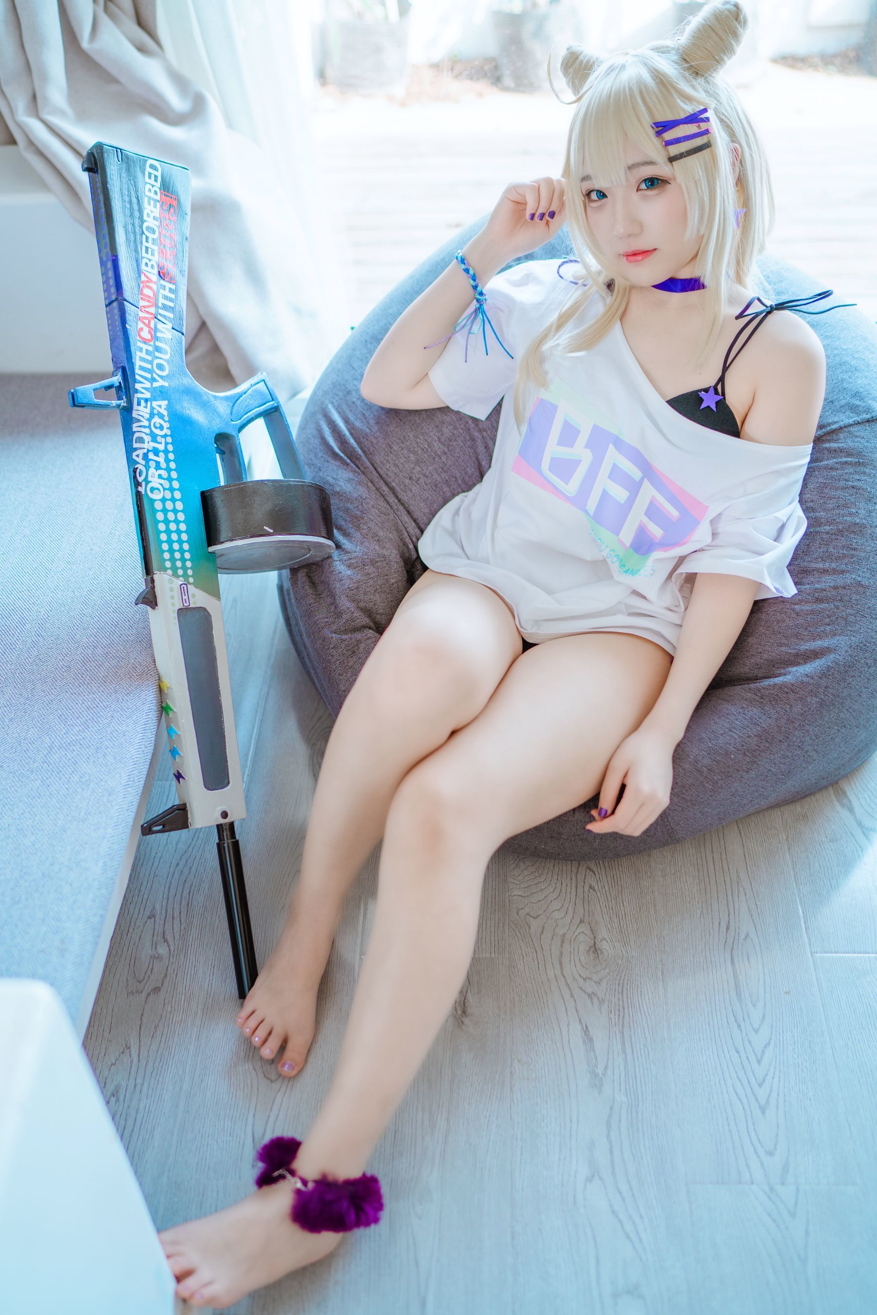 Internet Celebrity Cosplayer Photobook] Anime Blogger Mime Mimi - Girls' Frontline AA-12 Smokeless Lollipop