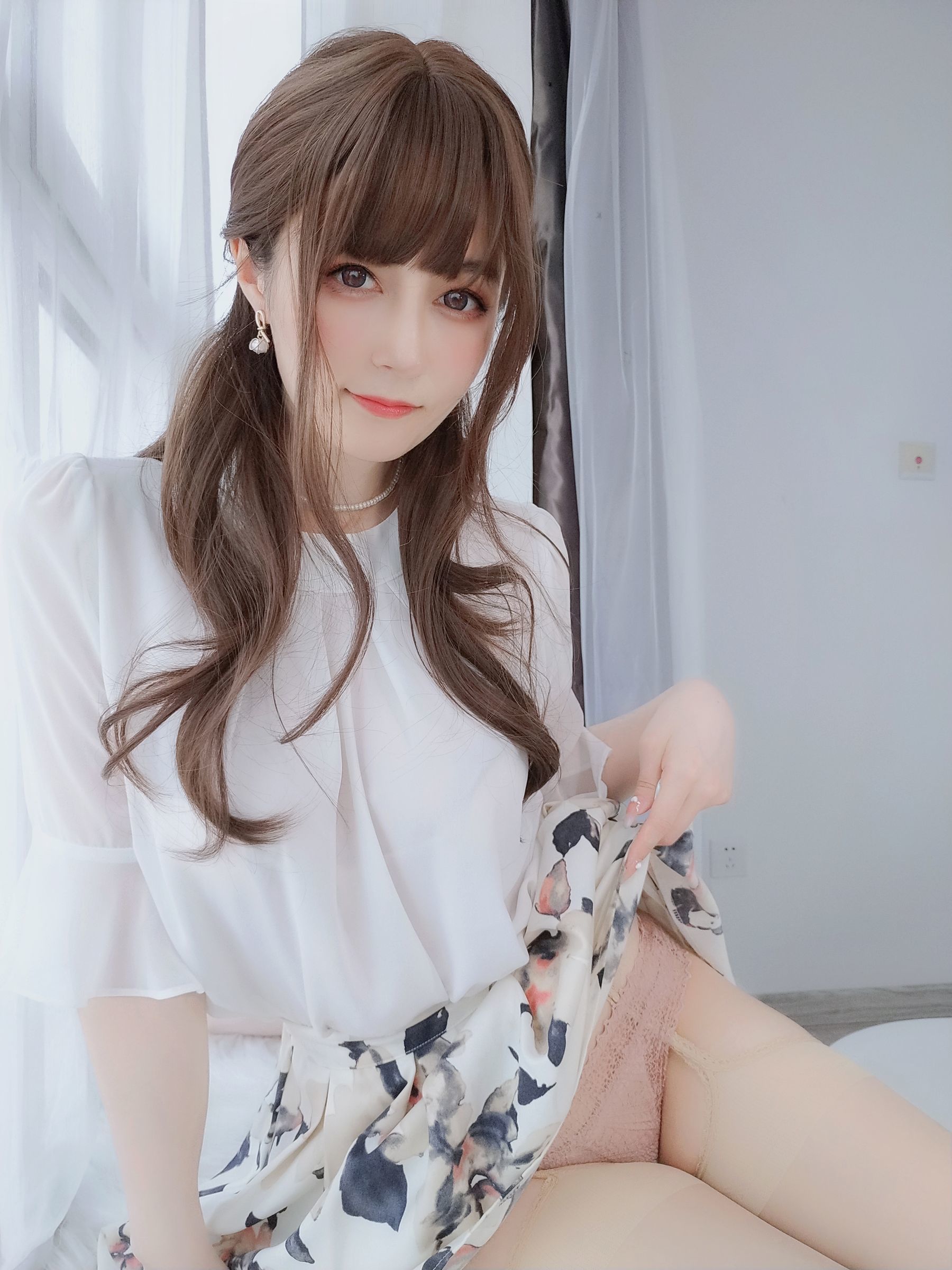 왕홍 COSER 사진] 코서 양 백은 - 스타킹 인처