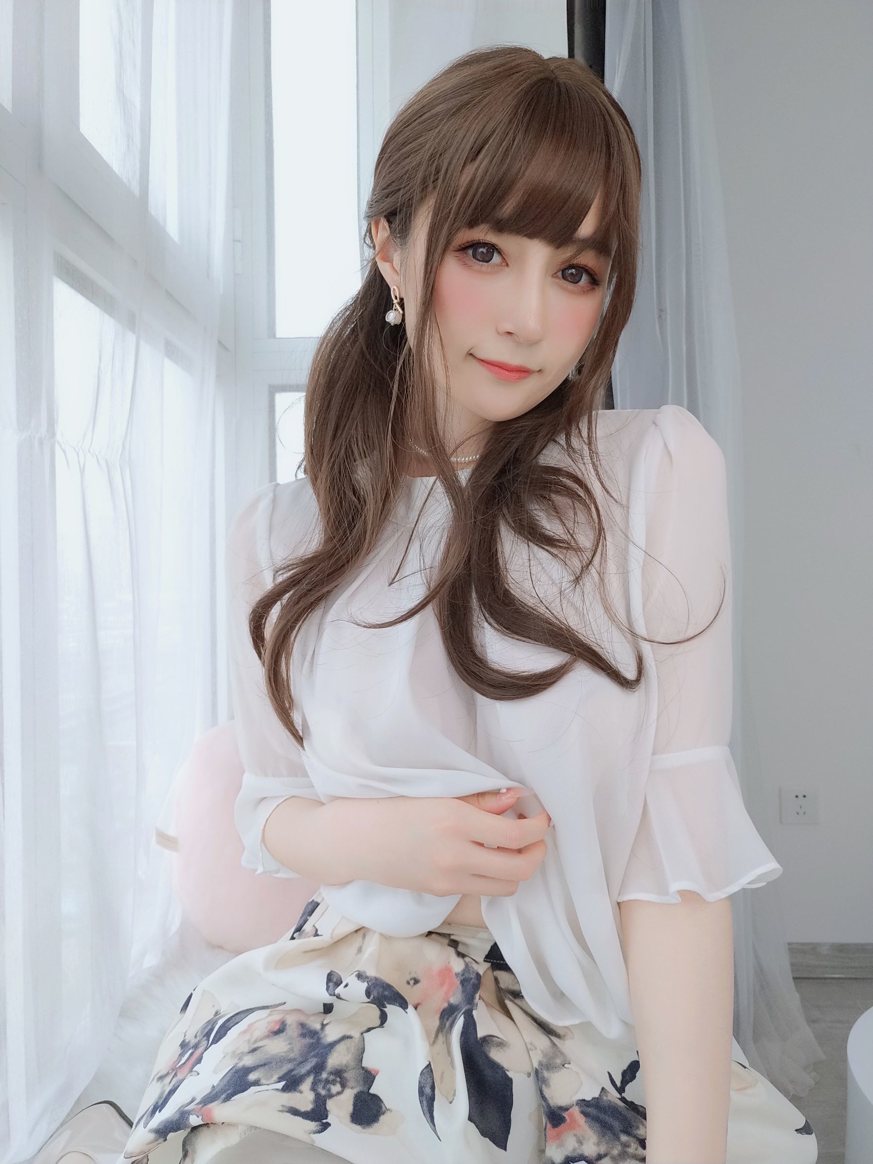 왕홍 COSER 사진] 코서 양 백은 - 스타킹 인처