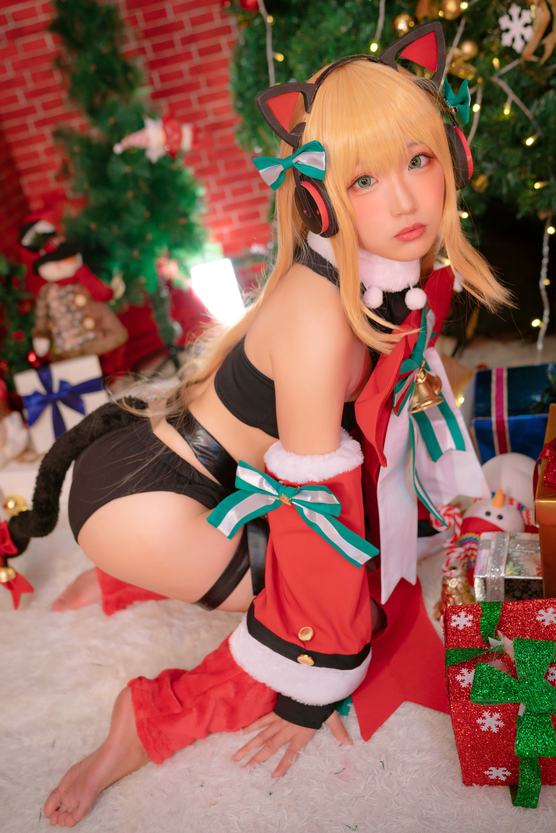 Internet Celebrity Cosplayer Photobook] Anime Blogger Mime Mi Mei - Girls' Frontline TMP Christmas