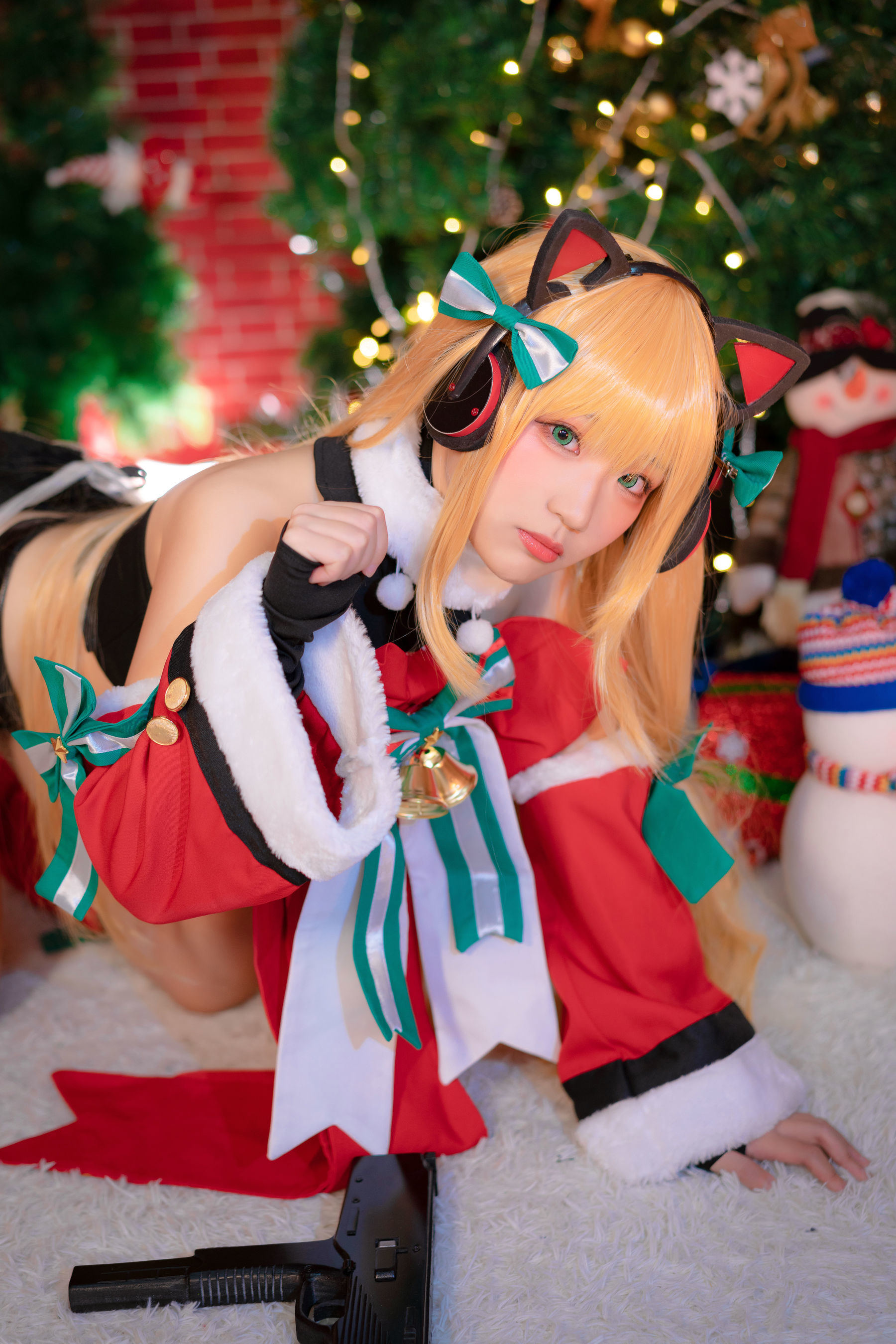 Internet Celebrity Cosplayer Photobook] Anime Blogger Mime Mi Mei - Girls' Frontline TMP Christmas