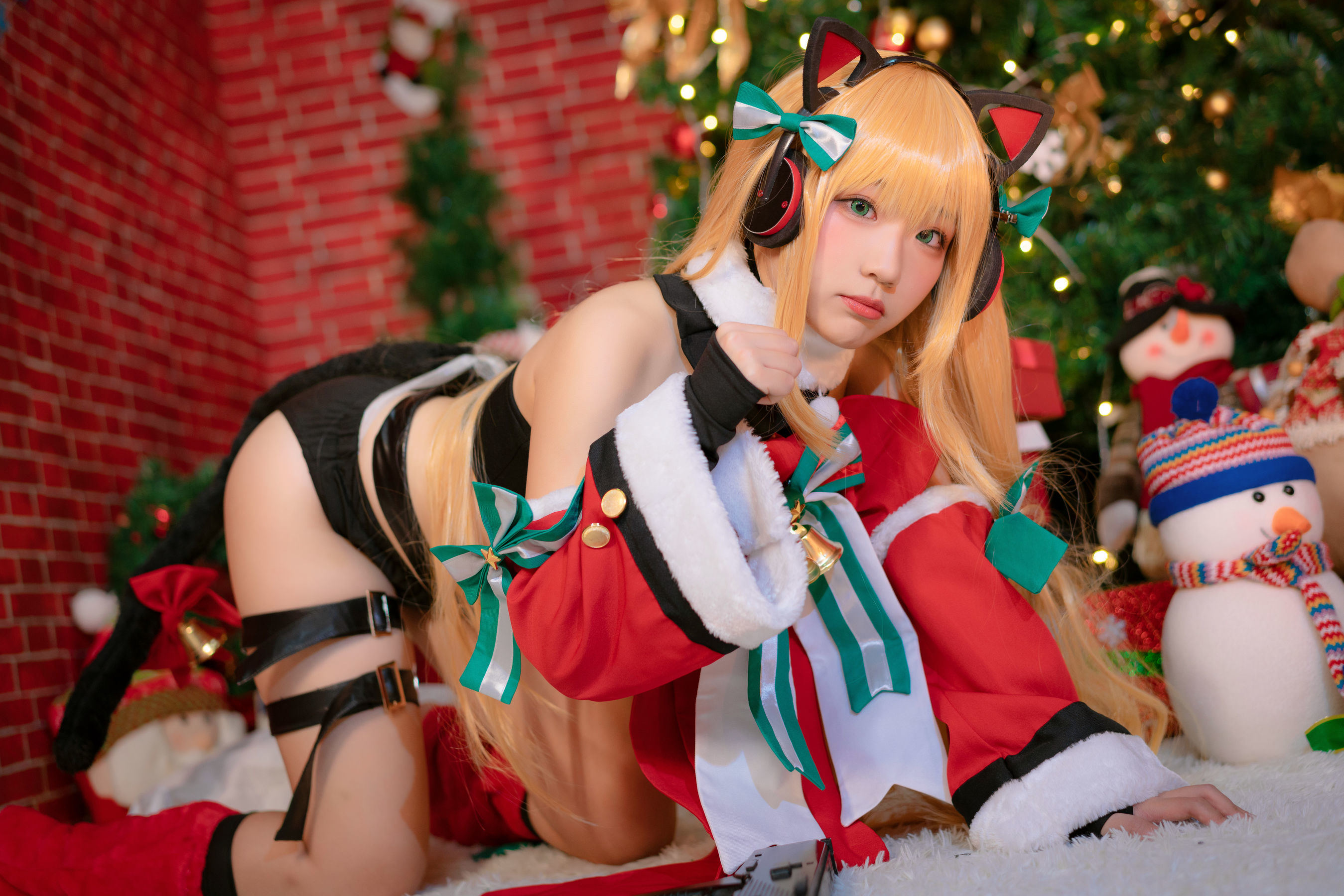Internet Celebrity Cosplayer Photobook] Anime Blogger Mime Mi Mei - Girls' Frontline TMP Christmas