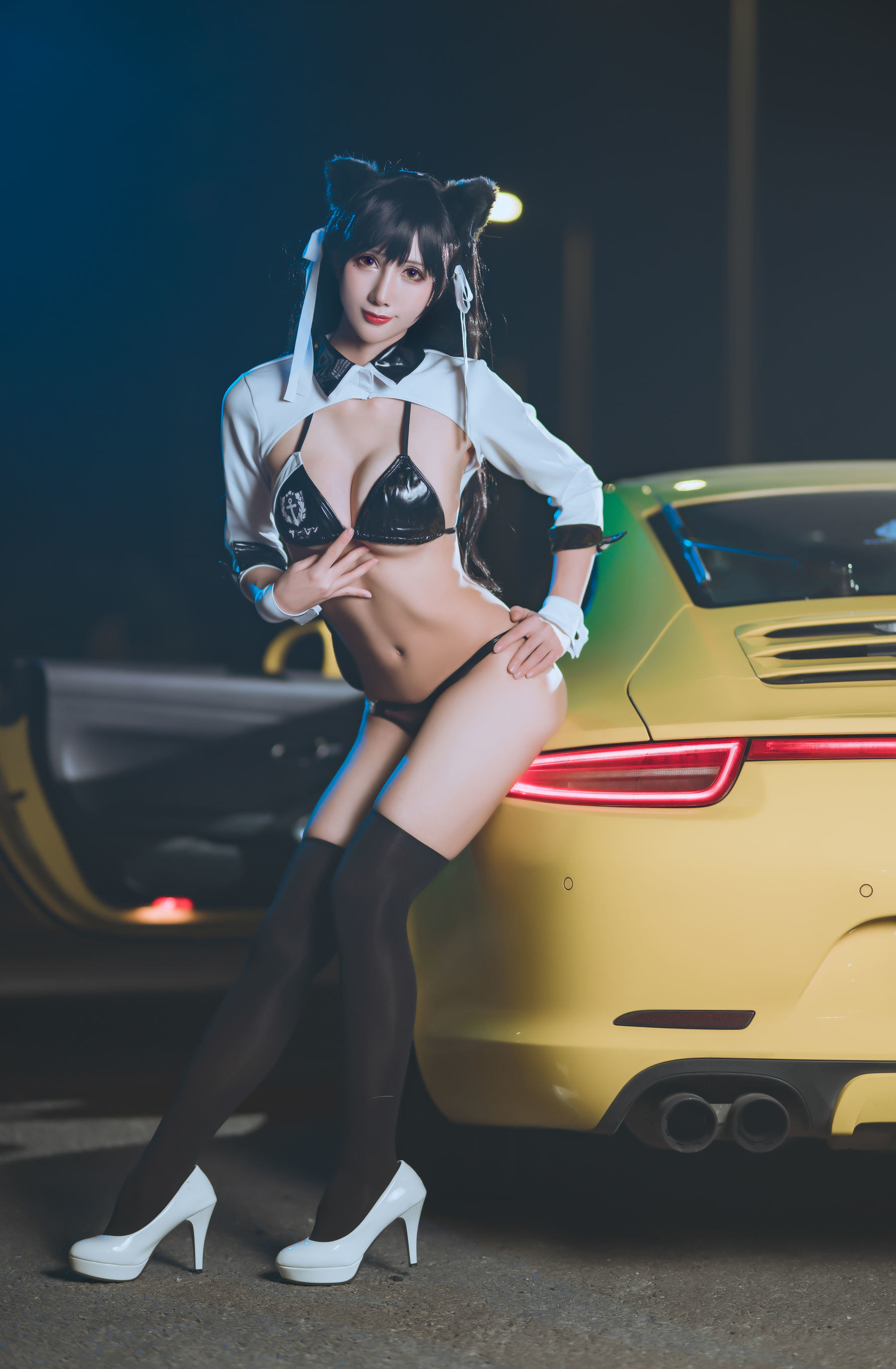 Internet Celebrity Cosplayer Photobook] Anime Blogger Ya Qi - Azur Lane Racing Atago