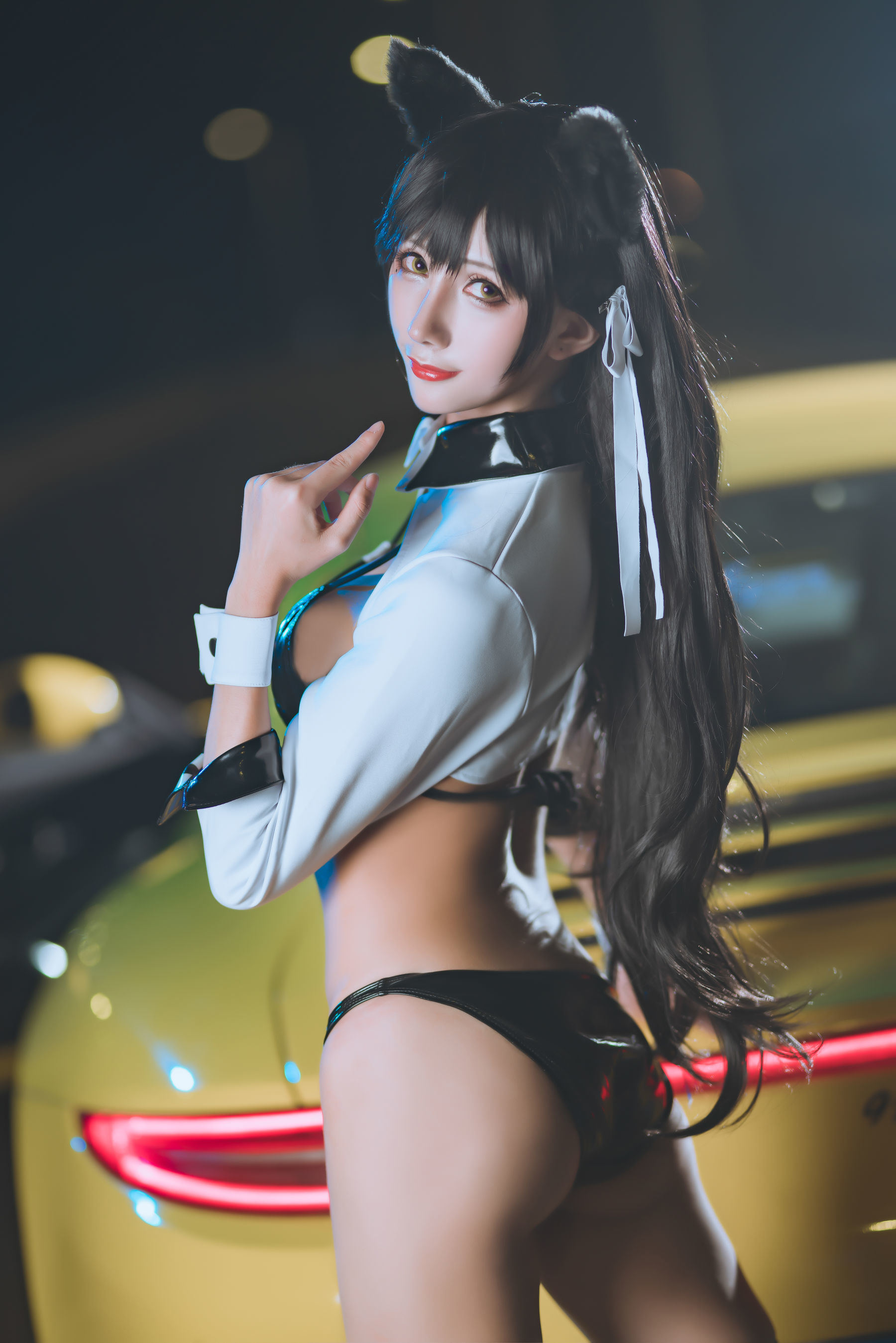 Internet Celebrity Cosplayer Photobook] Anime Blogger Ya Qi - Azur Lane Racing Atago