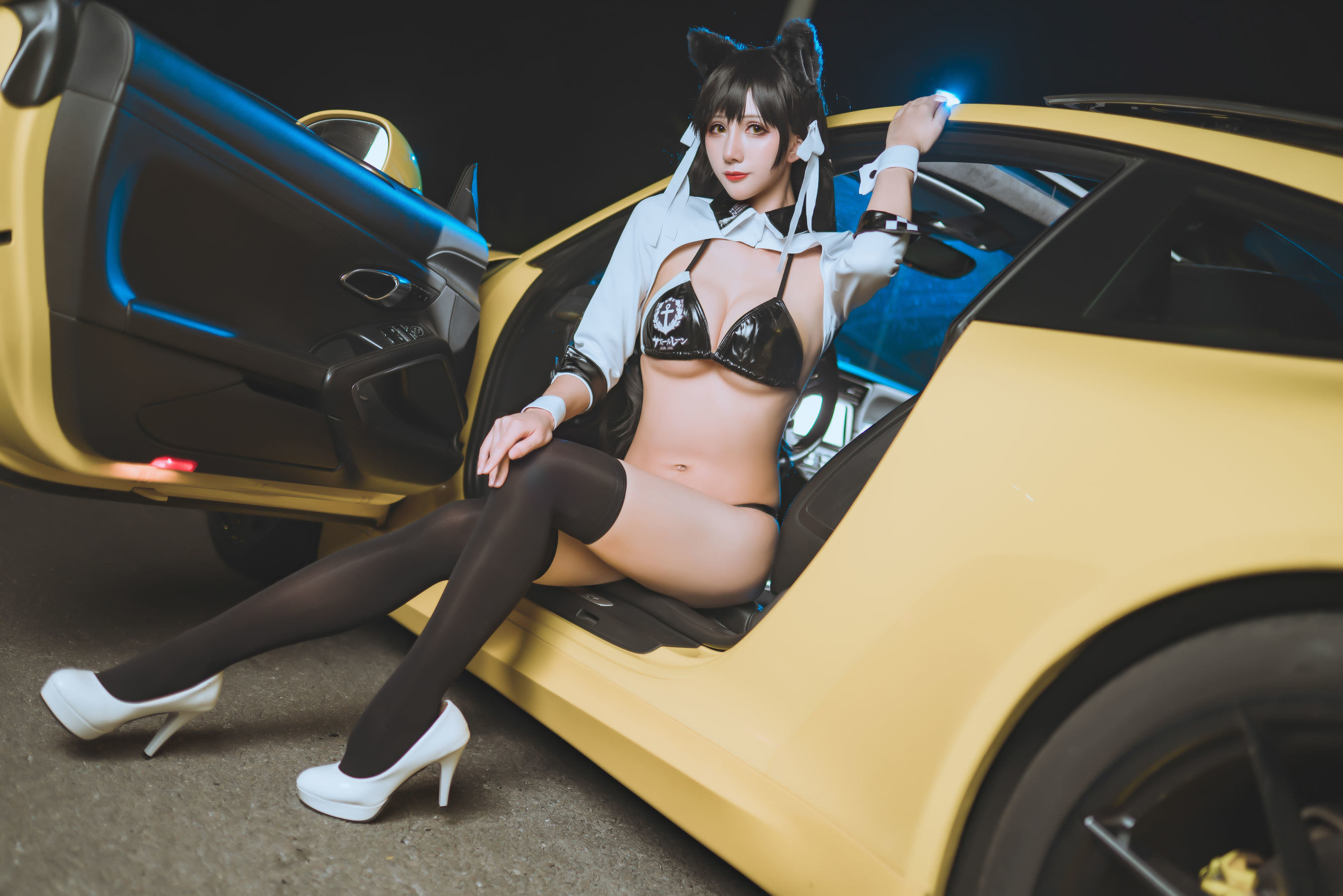 Internet Celebrity Cosplayer Photobook] Anime Blogger Ya Qi - Azur Lane Racing Atago