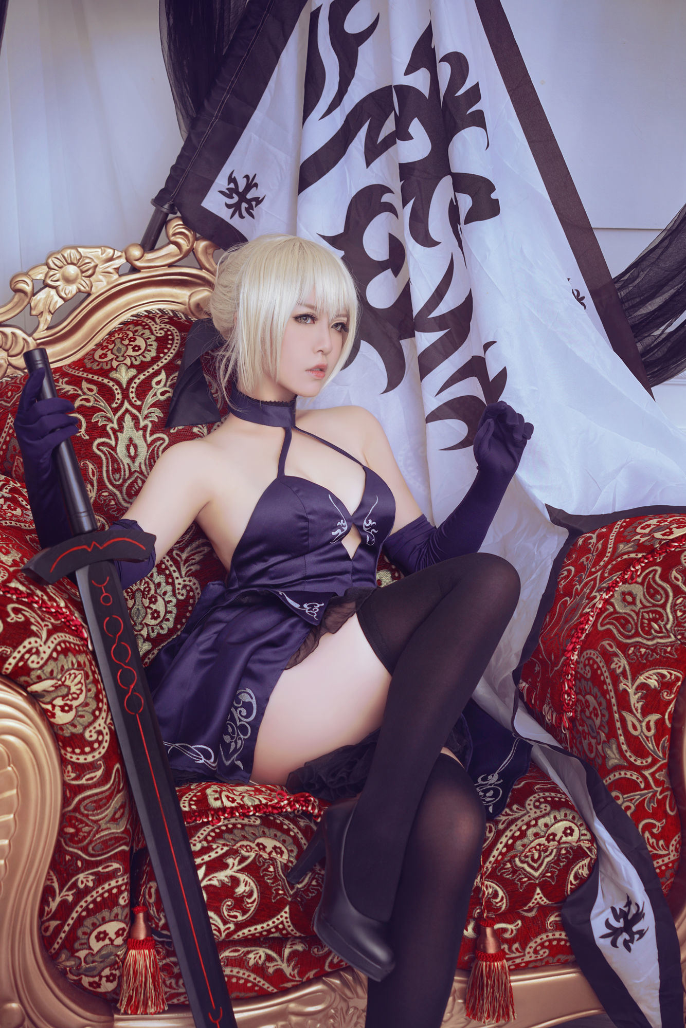 Internet Celebrity Cosplayer Photobook] Ban Ban Zi & Suo Suo Sophia - Hei Zhen 1