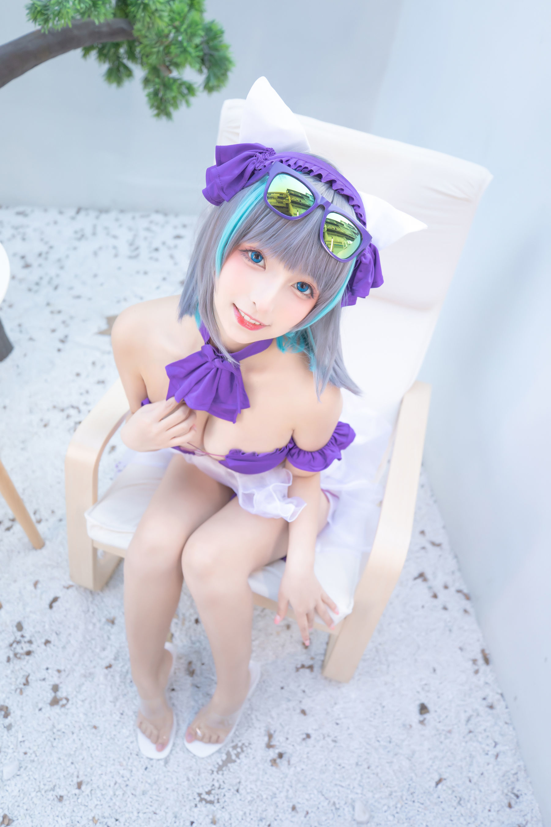 [网红COSER写真] 萝莉神楽板真冬 之柴郡 - 纯色庭院