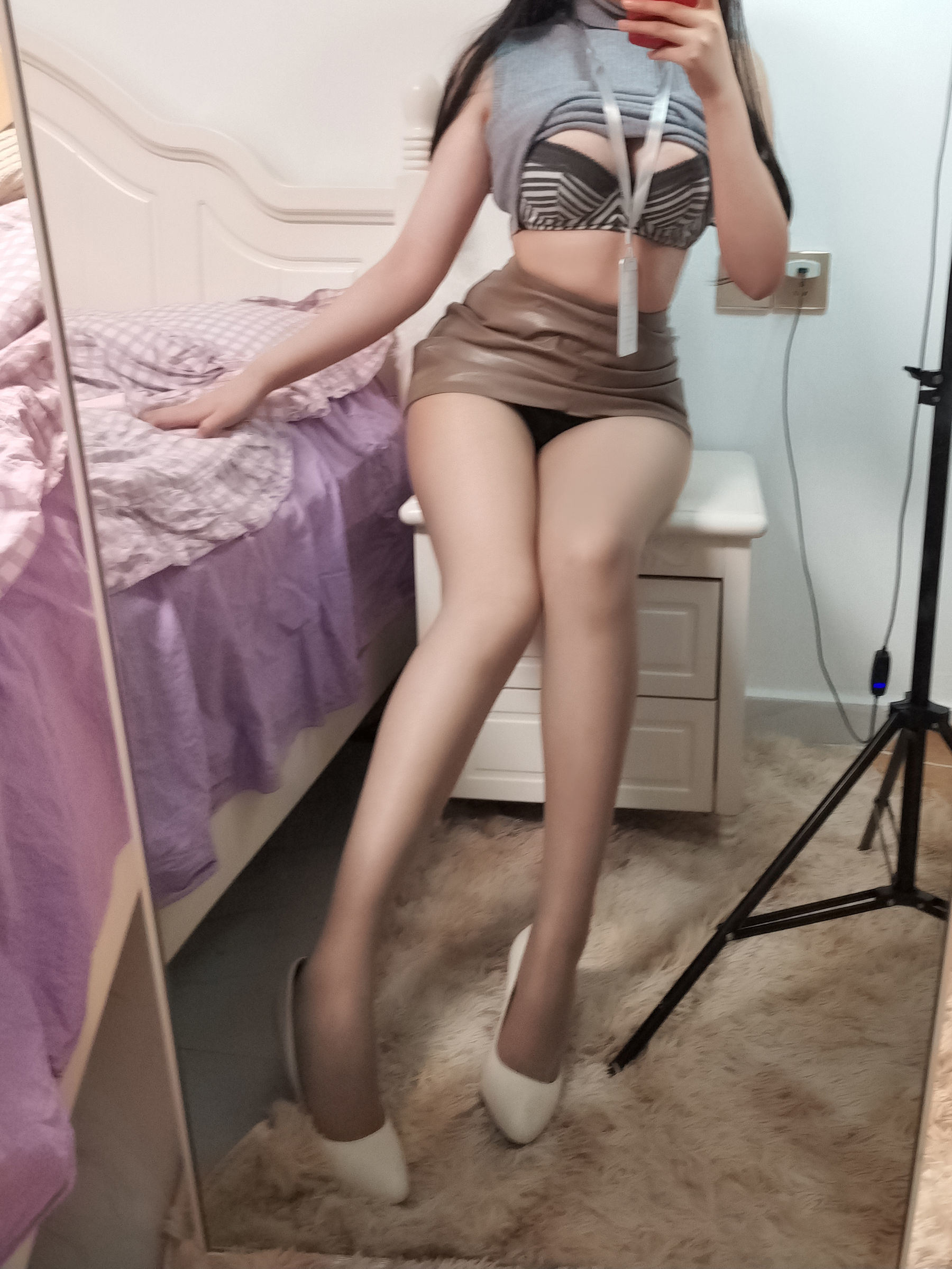 Internet Celebrity COSER Photo] Xuan Xiao Senior Sister - Workplace Newcomer OL