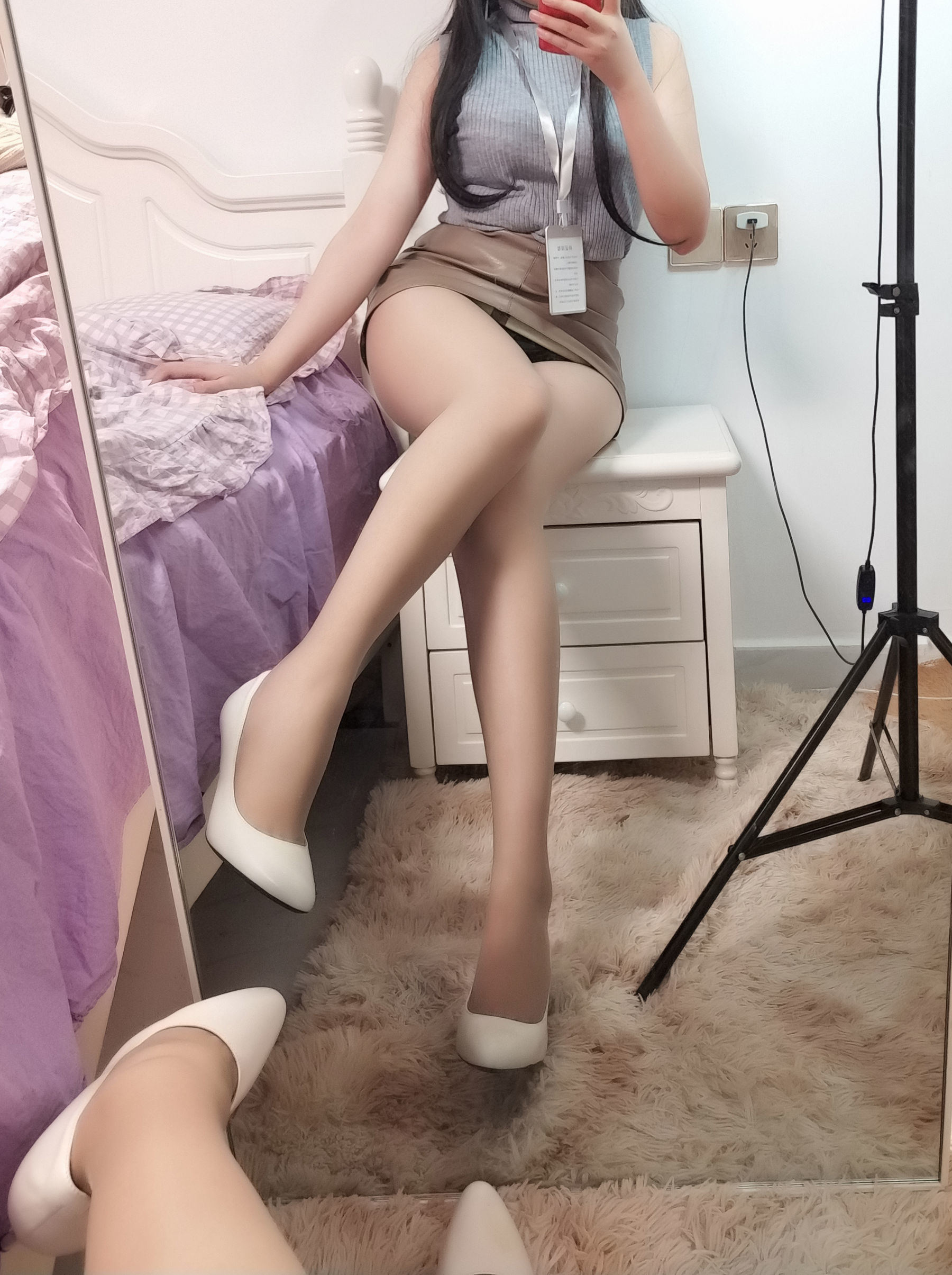 Internet Celebrity COSER Photo] Xuan Xiao Senior Sister - Workplace Newcomer OL