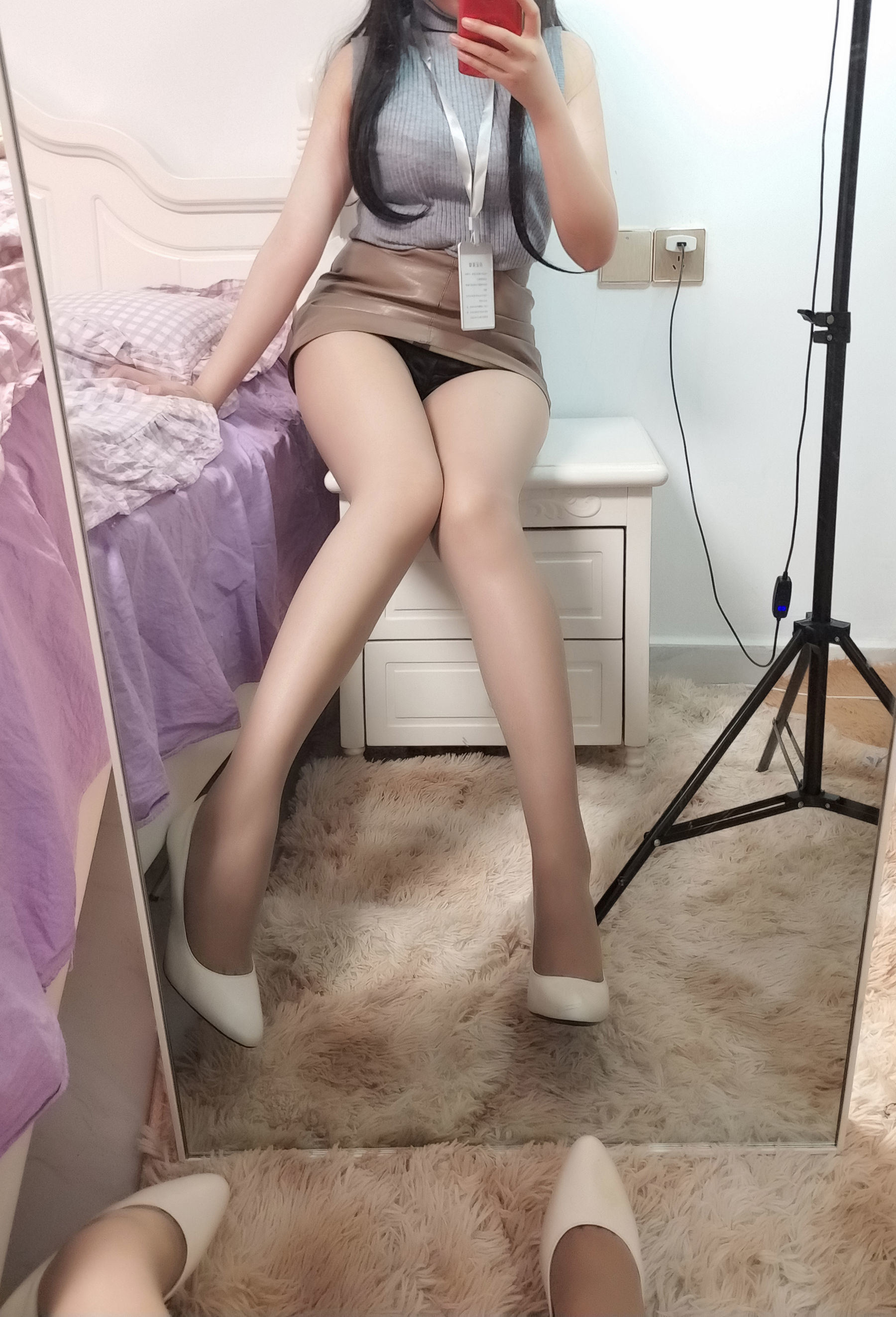 Internet Celebrity COSER Photo] Xuan Xiao Senior Sister - Workplace Newcomer OL
