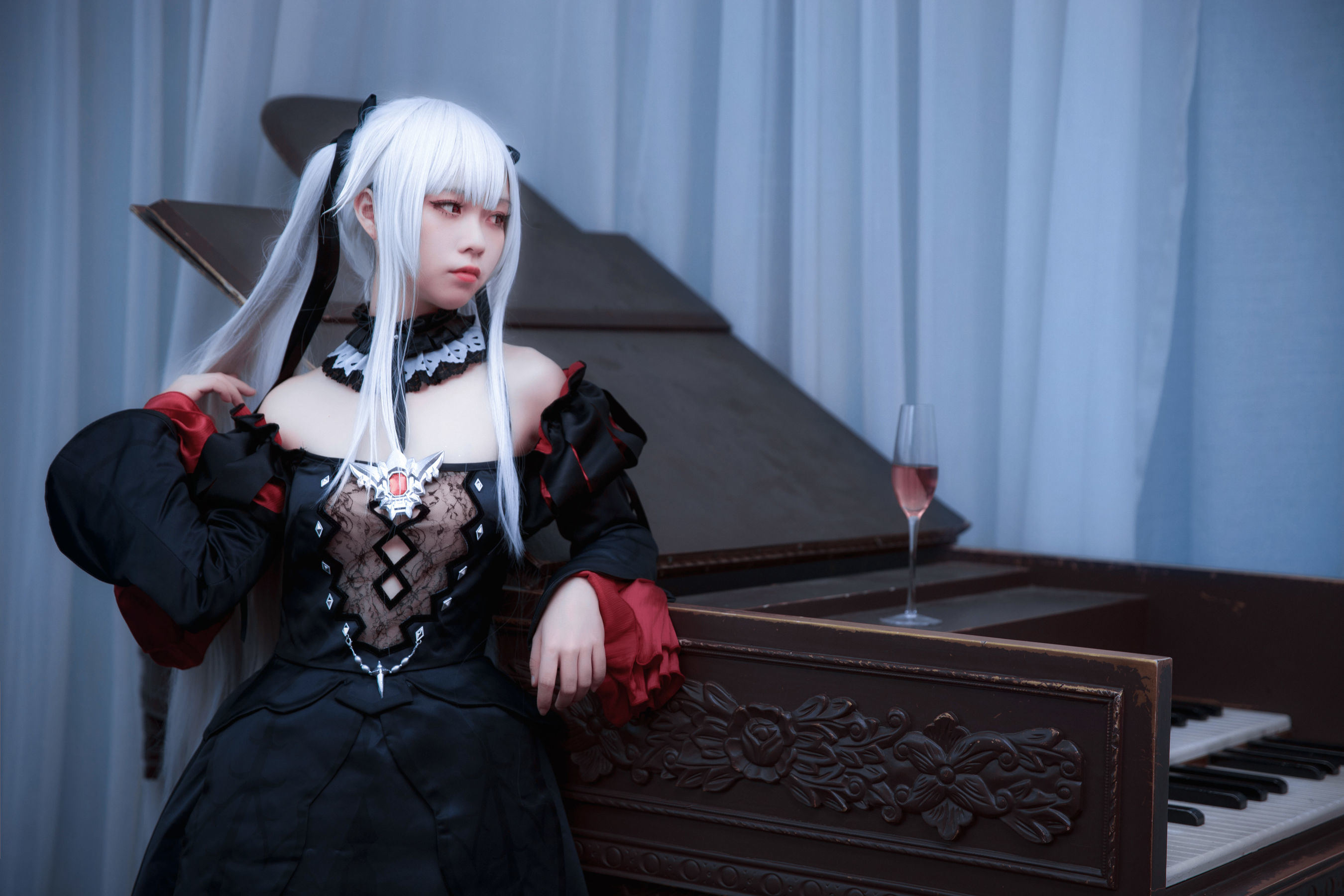 เน็ตไอดอล COSER 写真] บล็อกเกอร์อนิเม G44 จะไม่ได้รับบาดเจ็บ - ฝูจือชุดกระโปรงยาว