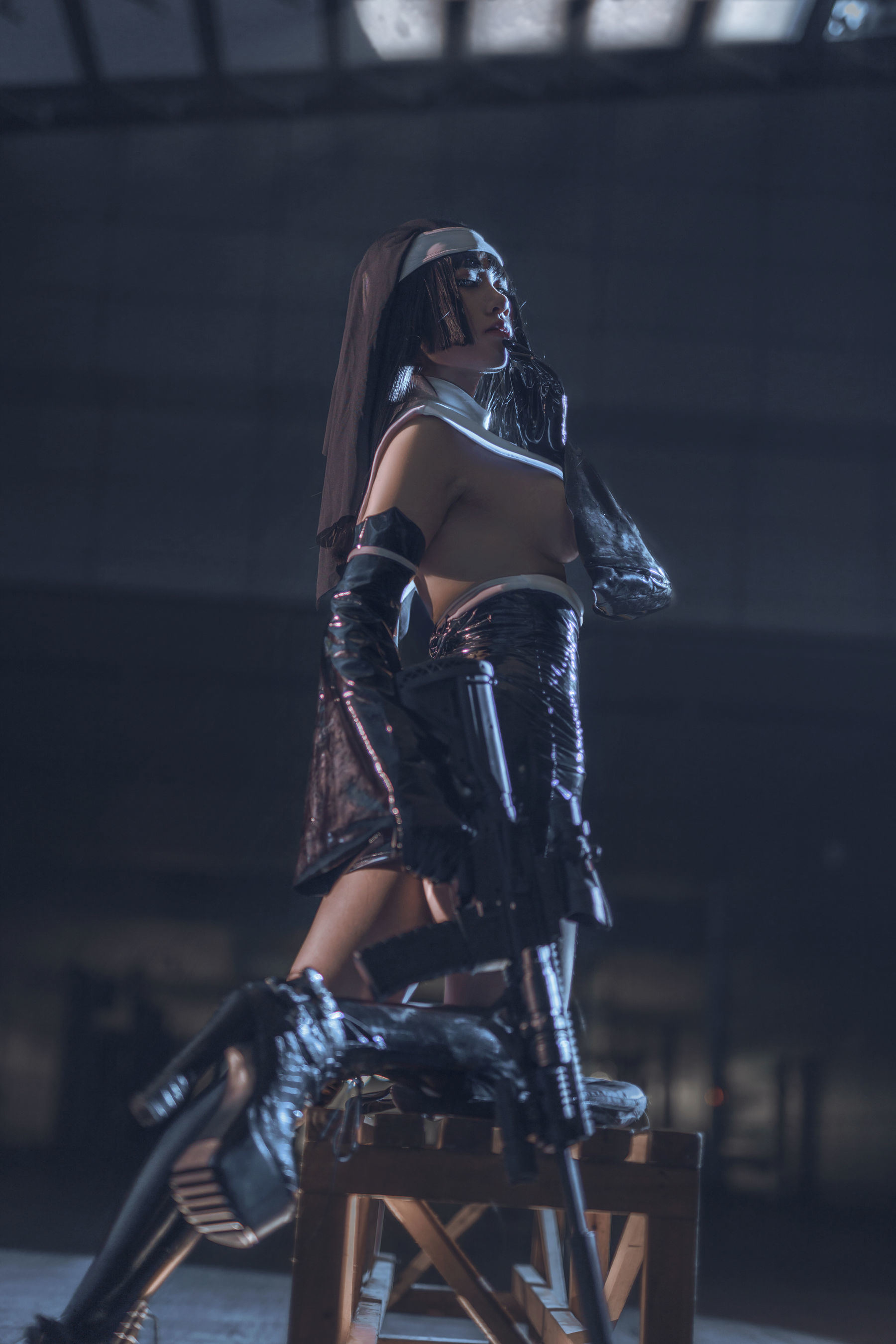 เน็ตไอดอล COSER รูปถ่าย] บล็อกเกอร์อนิเมะ ukiยูจี - นักบวชชุดยางดำ