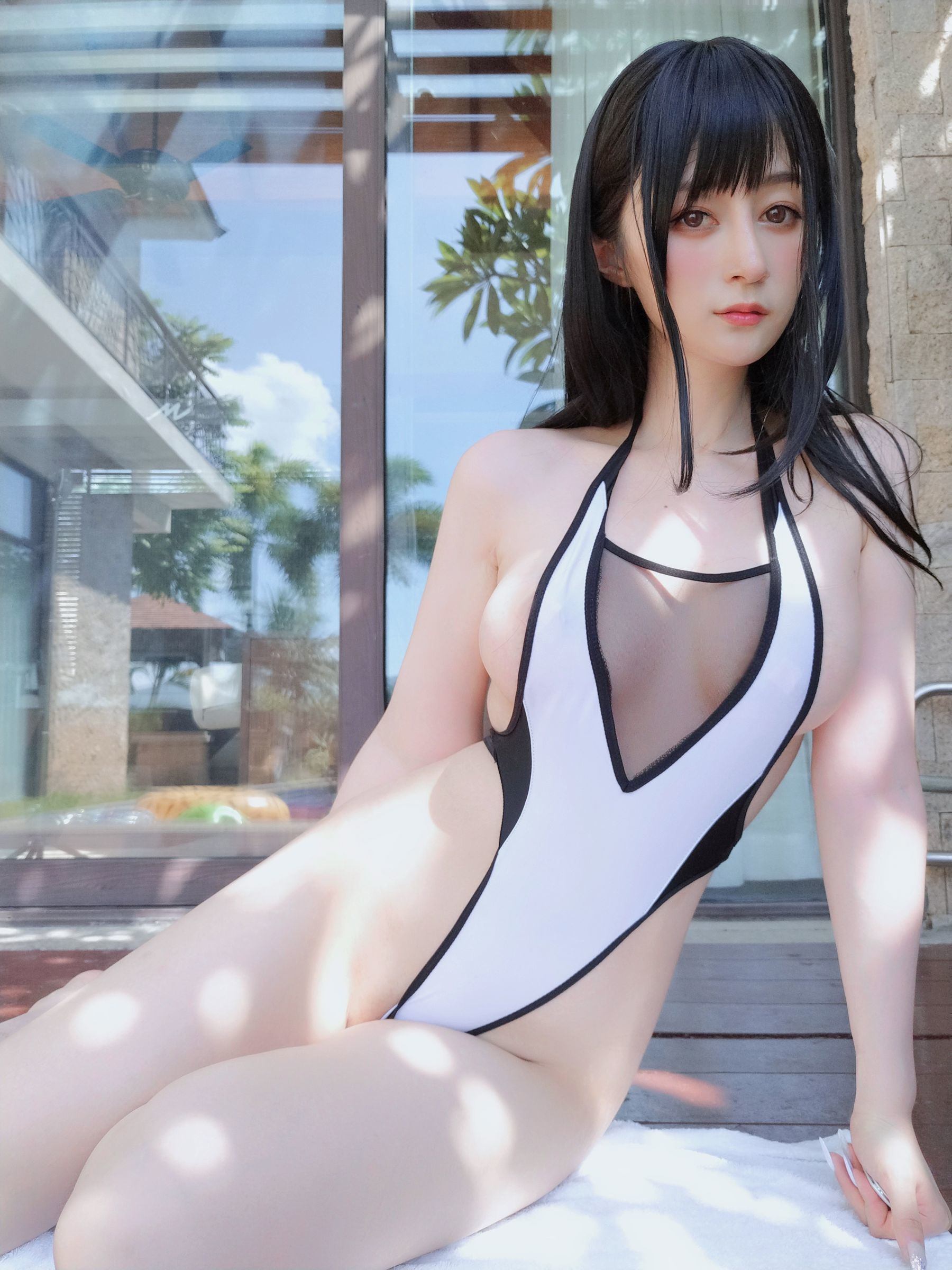 ネット紅人コスプレイヤー写真] コスプレイヤー白銀 - 黒白水着