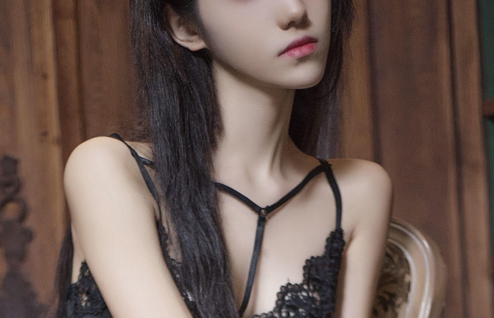 เน็ตไอดอล COSER 写真] แอนิเมะบล็อกเกอร์ นันเต่าMomoko - ชุดชั้นในสีดำ