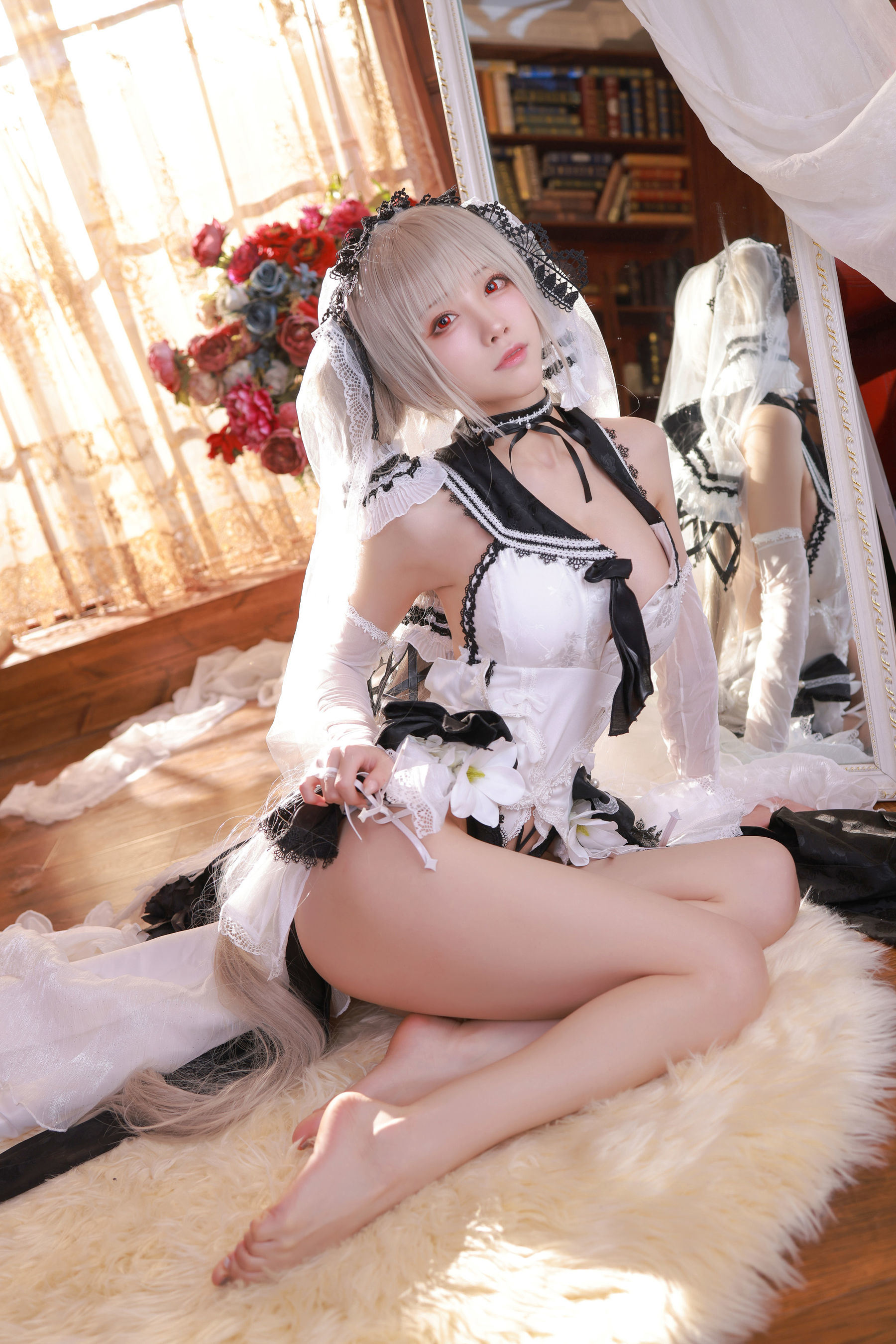 Internet Celebrity Cosplayer Photobook] Anime Blogger Shui Miao Aqua - Azur Lane Vampire Wedding Dress