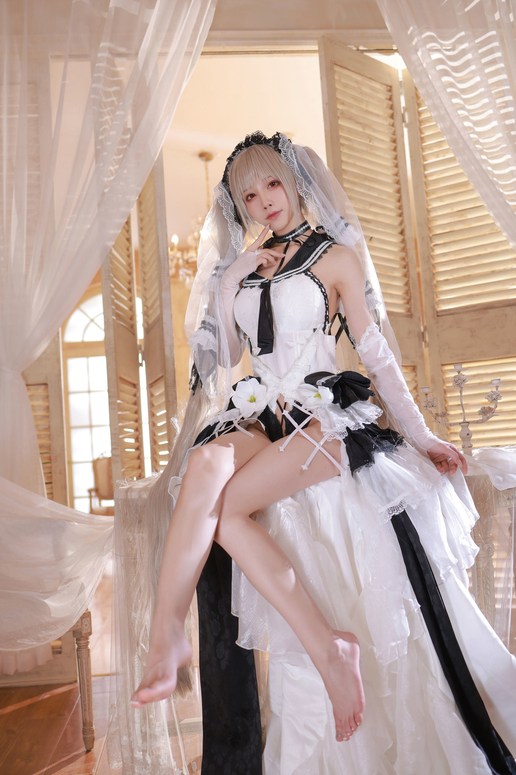 Internet Celebrity Cosplayer Photobook] Anime Blogger Shui Miao Aqua - Azur Lane Vampire Wedding Dress