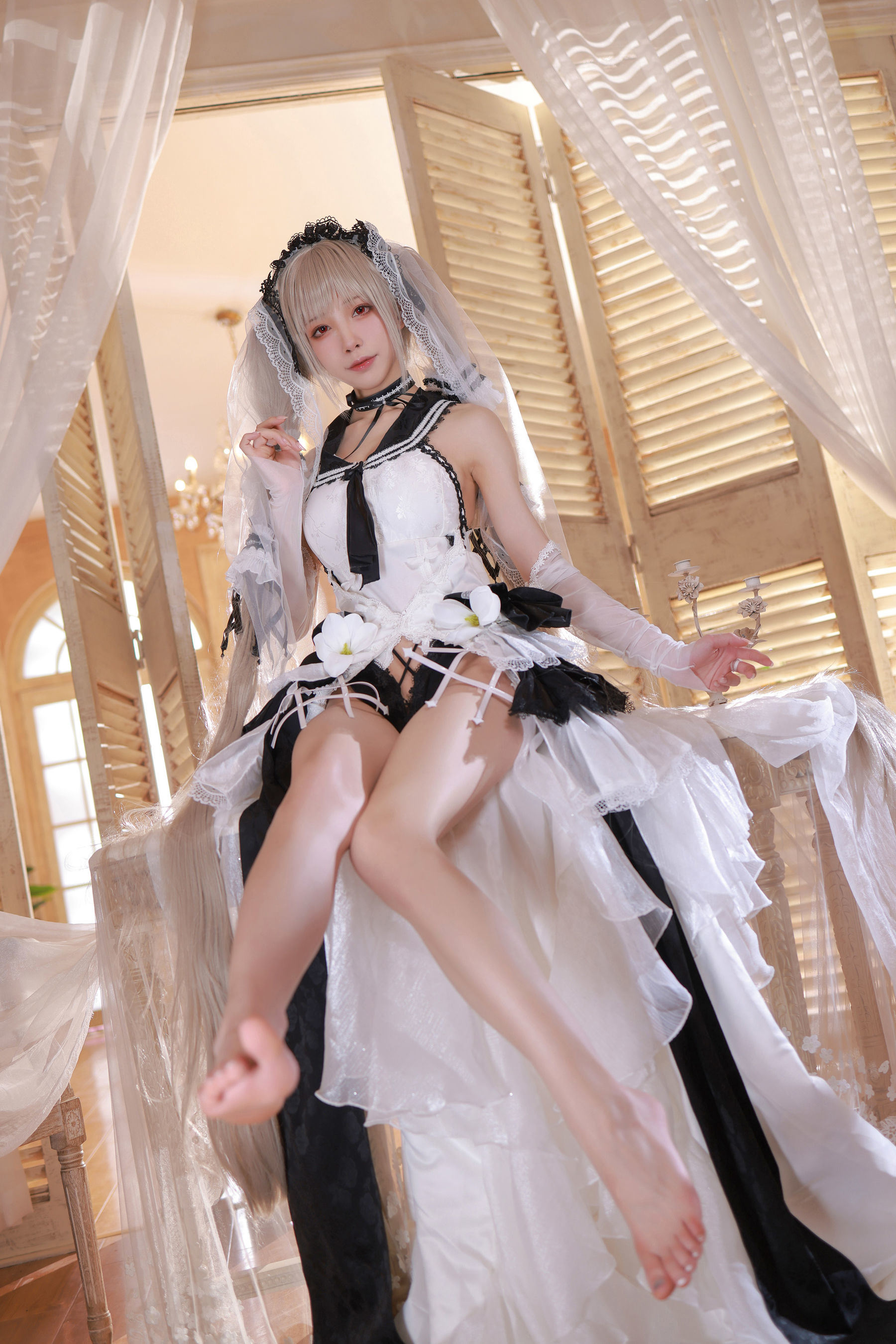 Internet Celebrity Cosplayer Photobook] Anime Blogger Shui Miao Aqua - Azur Lane Vampire Wedding Dress
