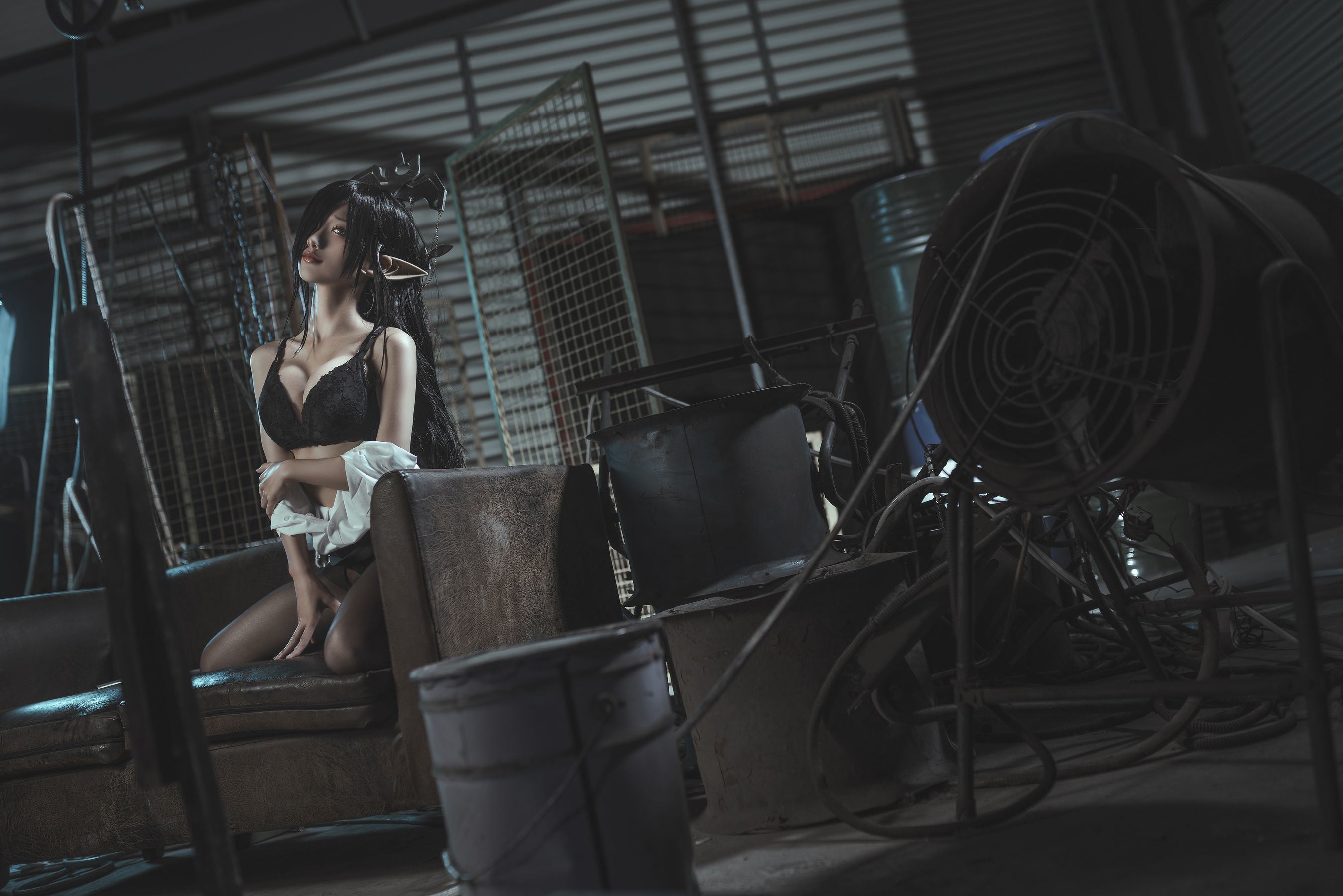 [网红COSER写真] 动漫博主蠢沫沫 - 黑兽女王 OL制服