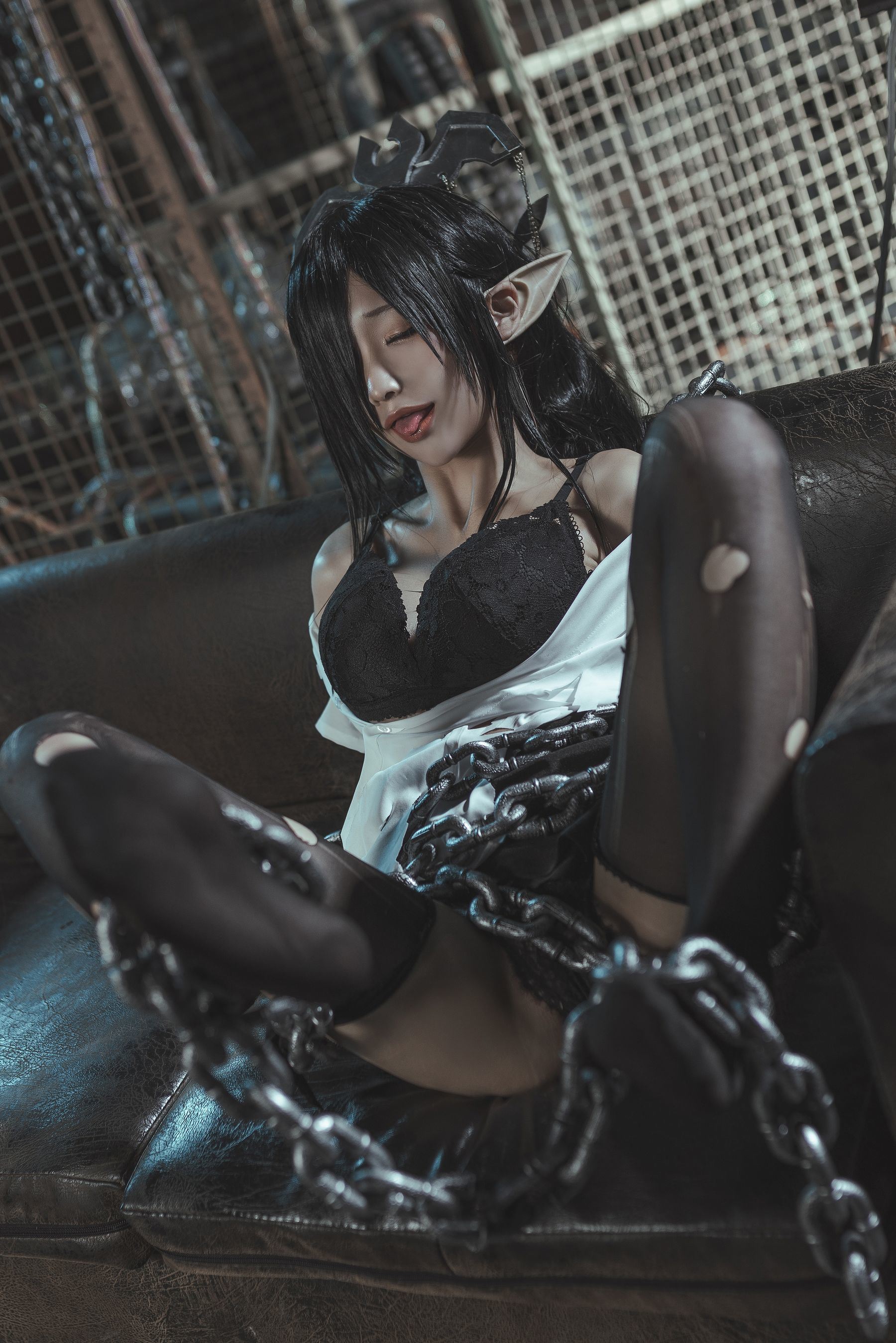 ネット有名人コスプレイヤーフォト] アニメブロガー蠢沫沫 - ブラックビーストクイーン OL制服
