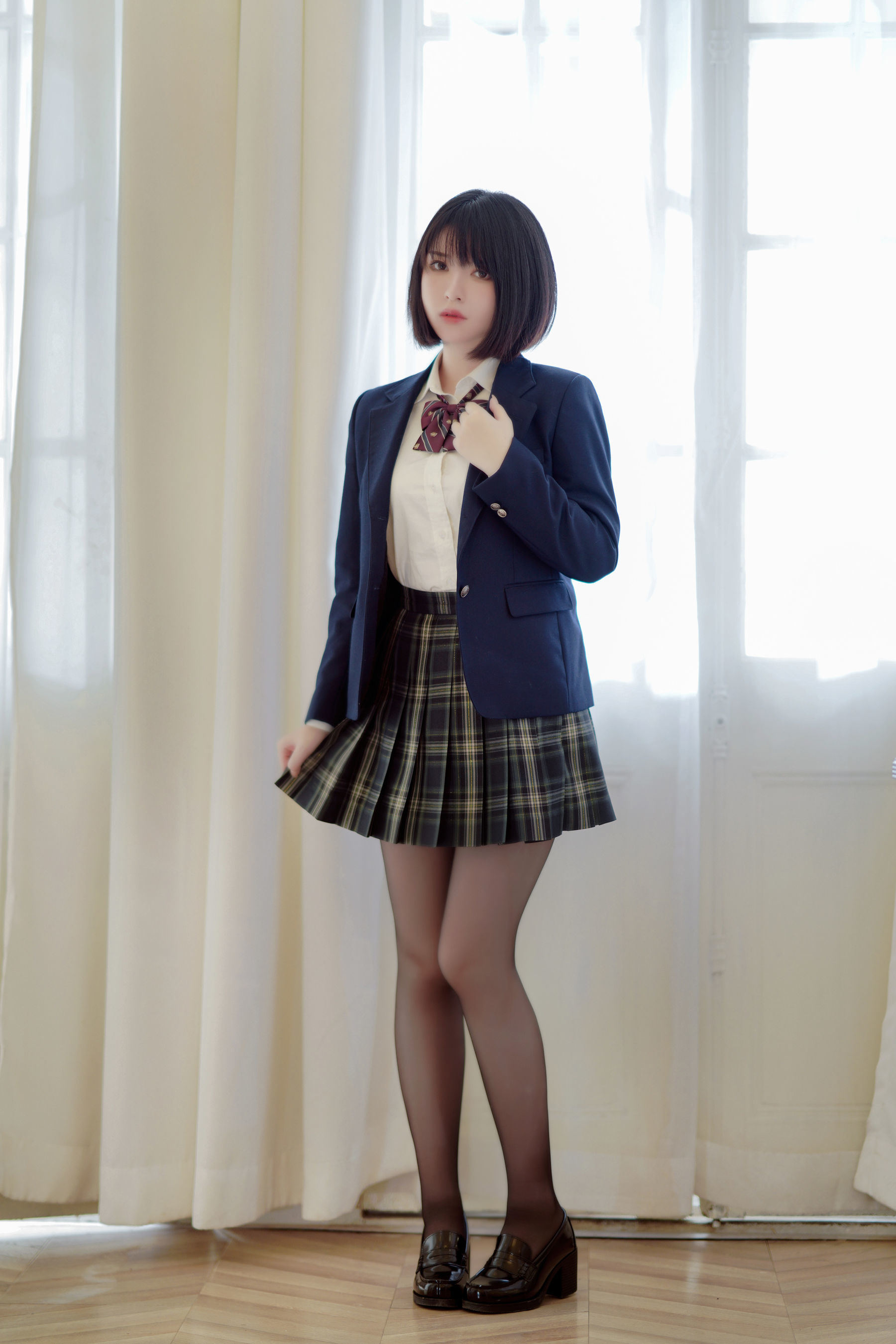 半半子 制服姿态 Cosplay写真