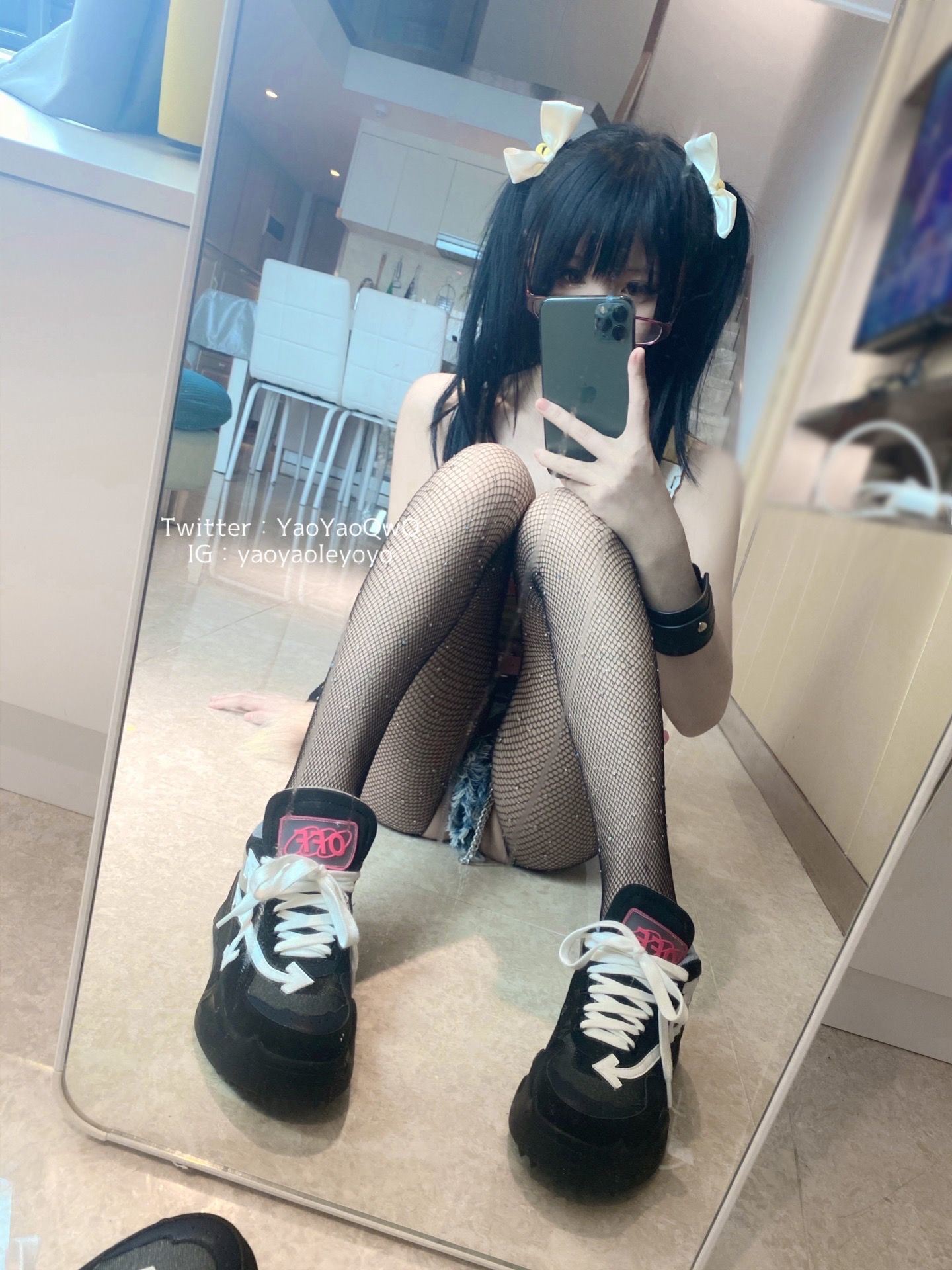 [网红COSER写真] 萌妹子Coser摇摇乐yoyo fantia まず自分撮りを見る…… (2021-8.23)