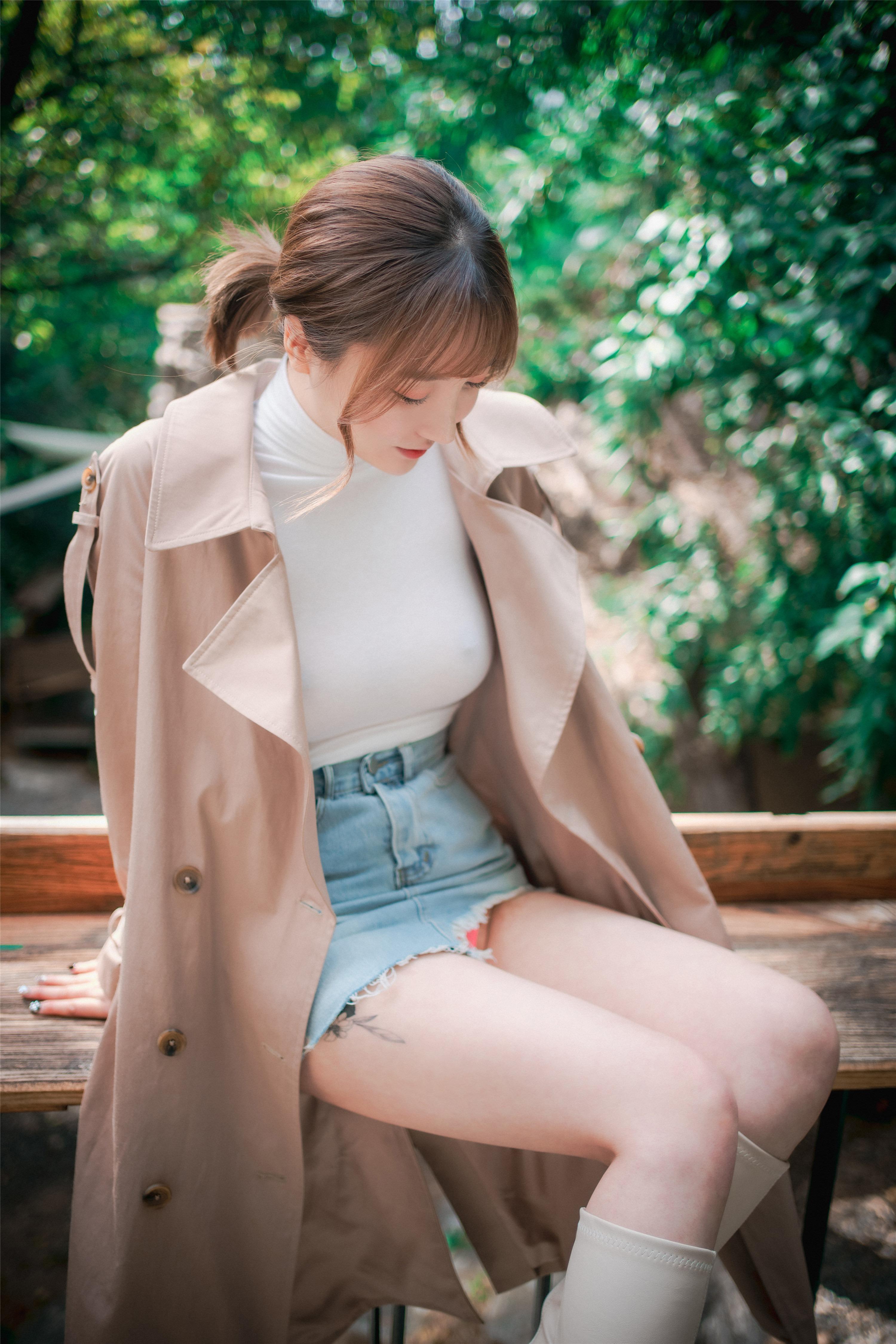 DJAWA Photo – Son Ye-eun (손예은): “Một Khoảnh Khắc Thân Mật” 160P