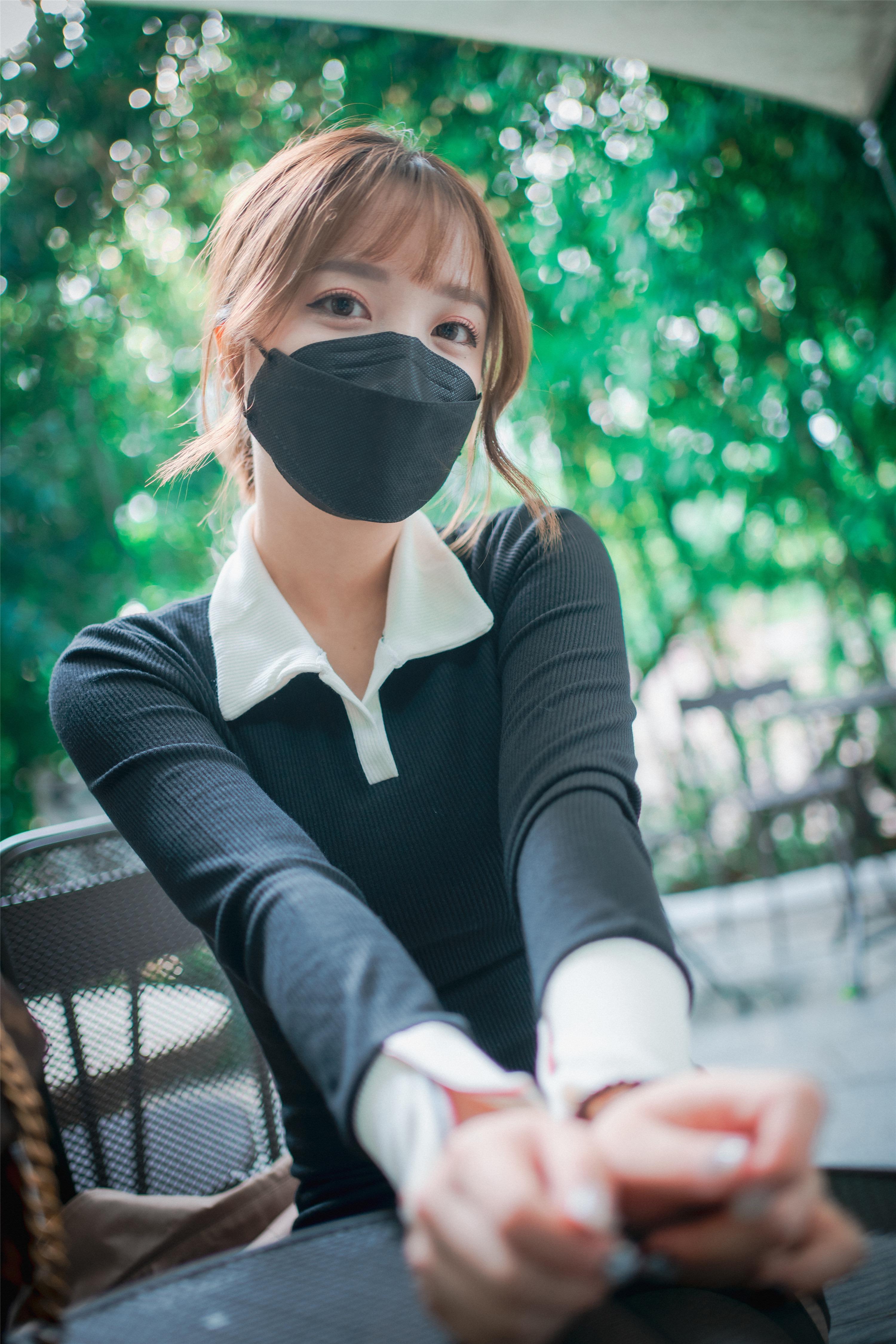 디자와 포토 – 손예은: “친밀함의 스냅” 160P