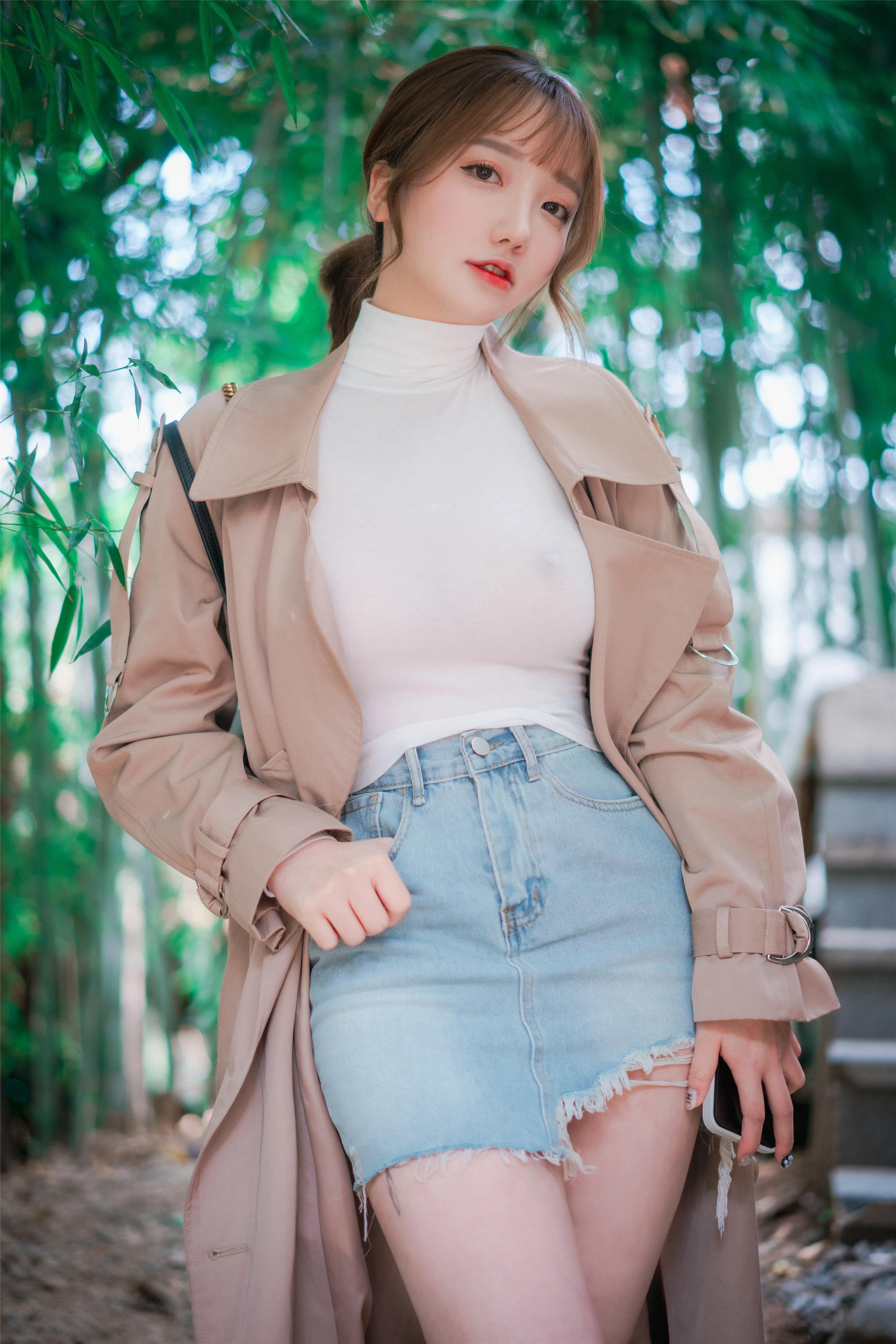 DJAWA Photo – Son Ye-Eun (손예은): “A Snap of Intimacy” 160P
