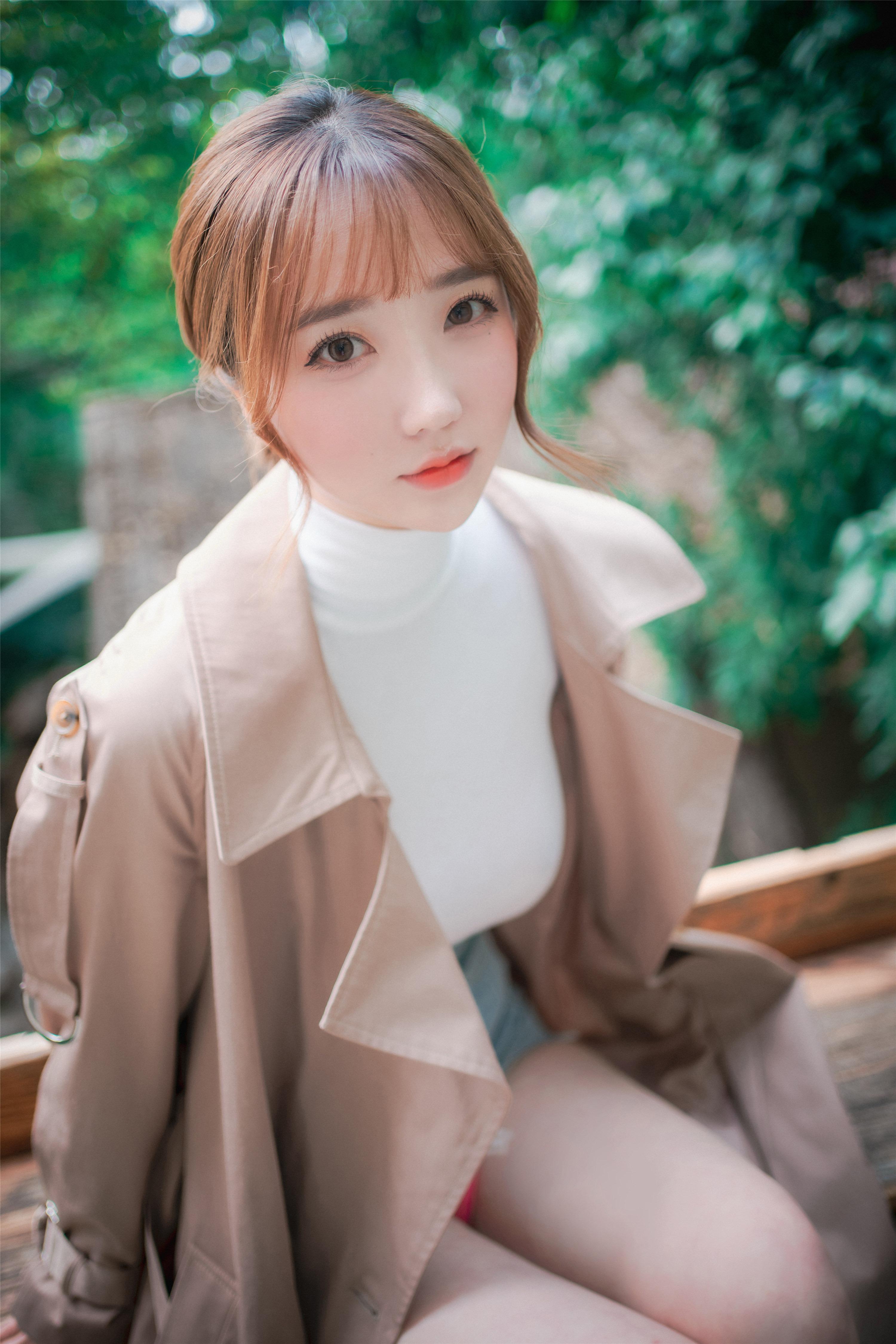 DJAWA Photo – Son Ye-eun (손예은): “Một Khoảnh Khắc Thân Mật” 160P