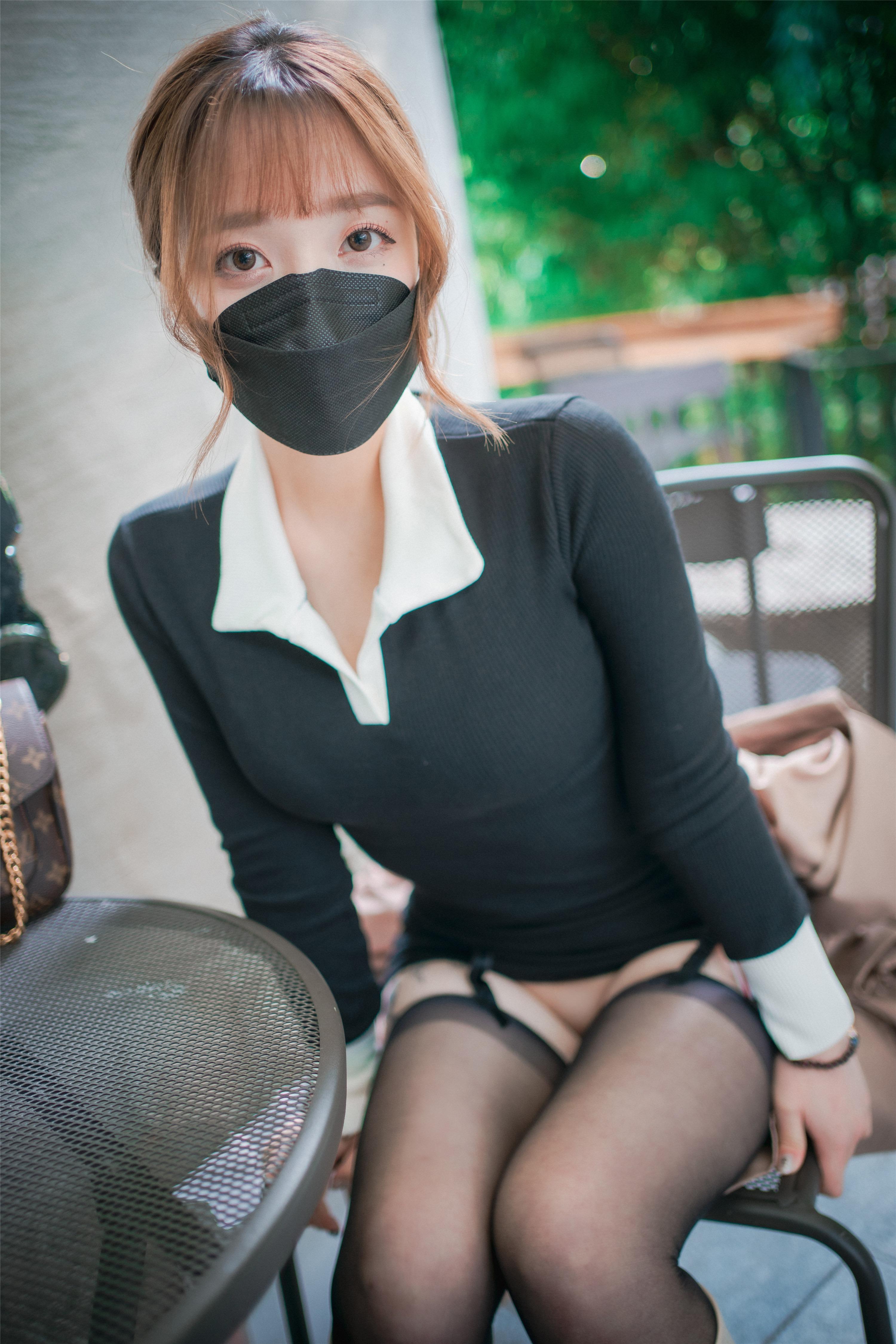 디자와 포토 – 손예은: “친밀함의 스냅” 160P