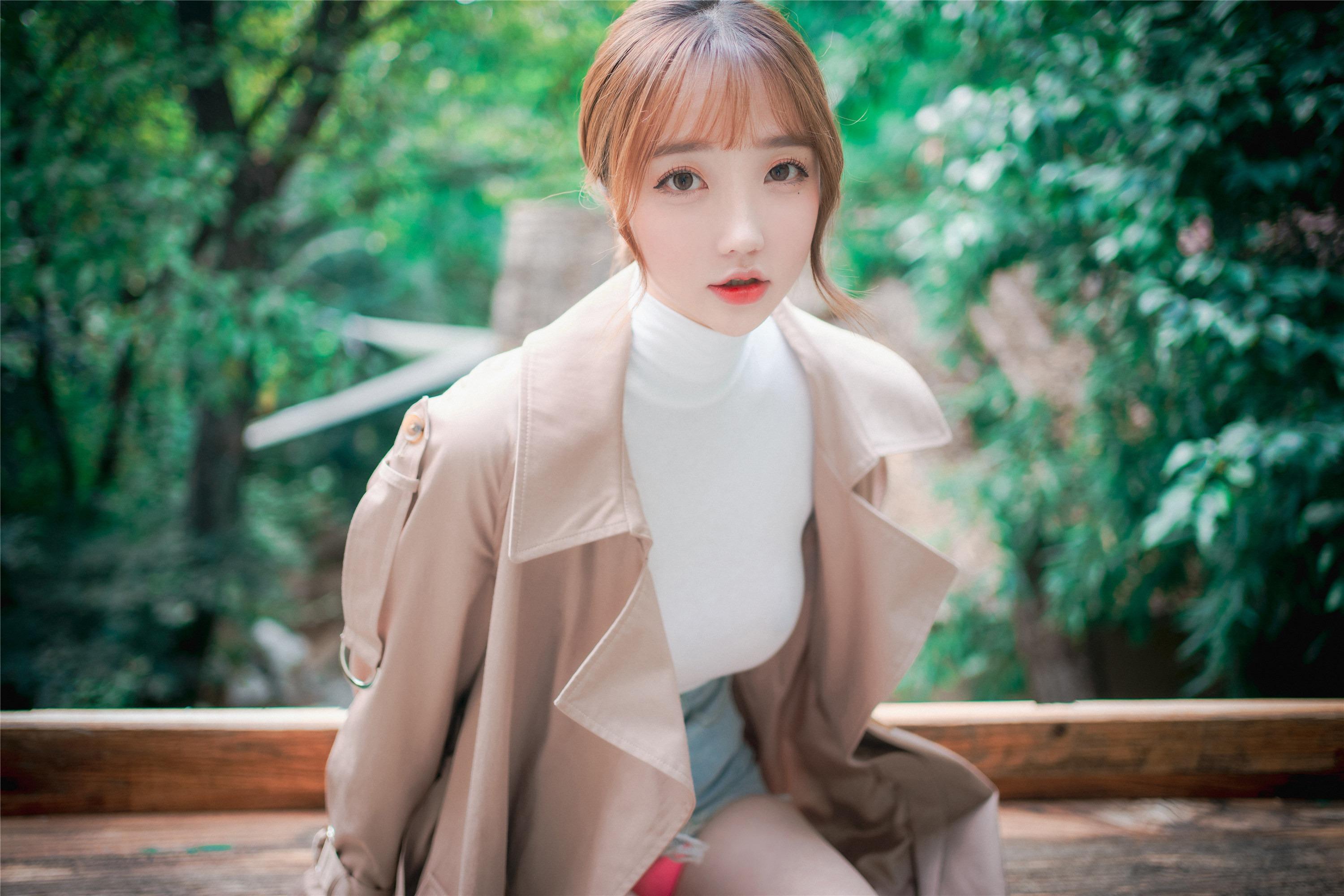 DJAWA Photo – Son Ye-eun (손예은): “Một Khoảnh Khắc Thân Mật” 160P