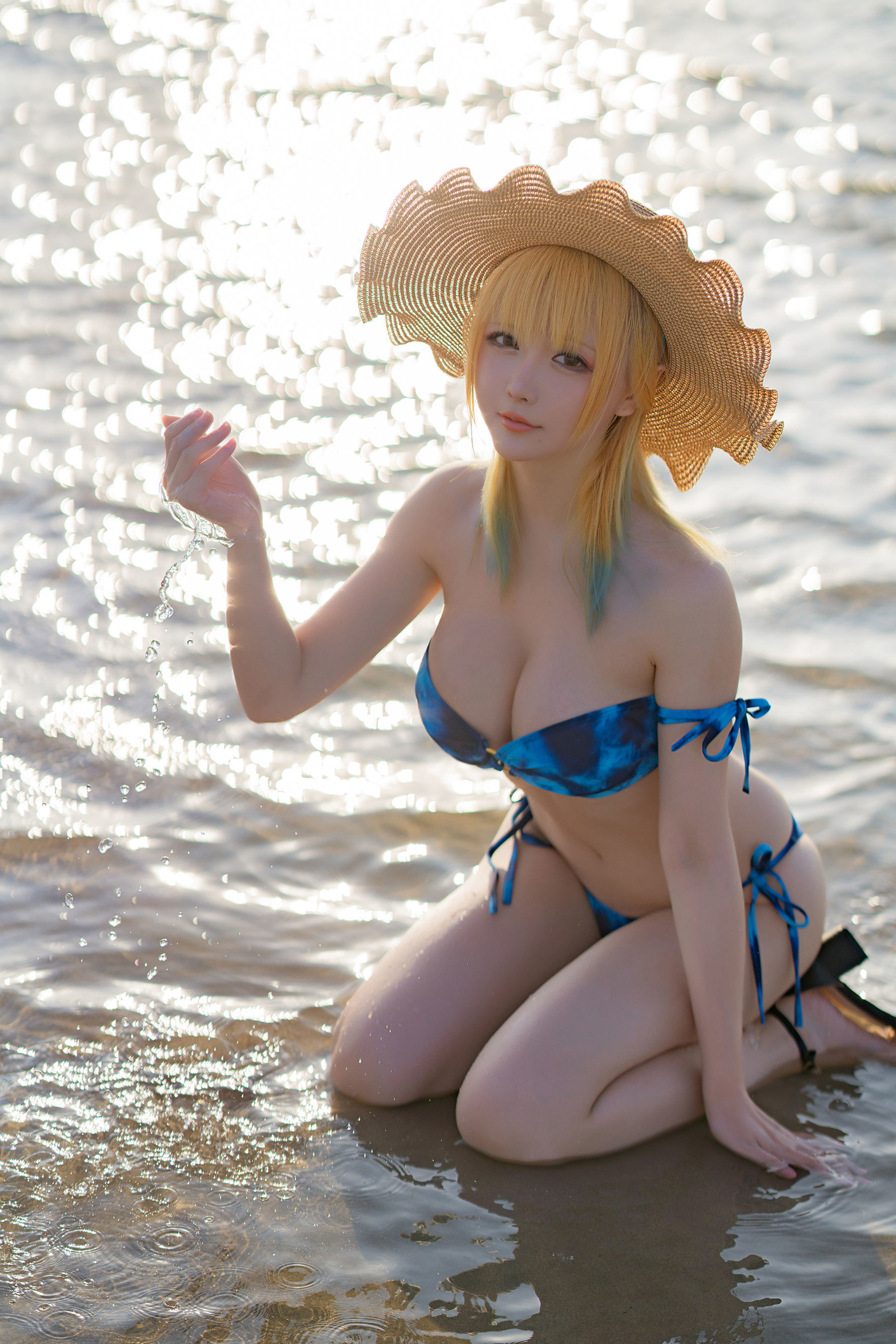 Ảnh chân dung COSER của net hồng] Coser tiểu thư Tinh Chi Trì Trì - Mỗi ngày trời nắng