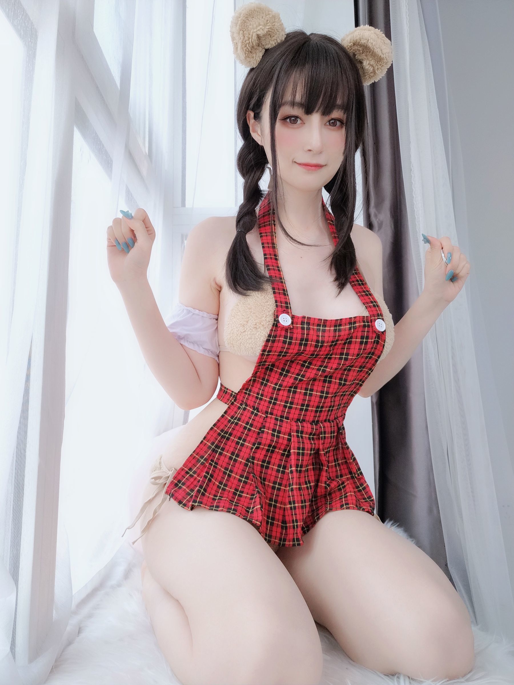 Internet Celebrity Coser Photobook] Coser Miss Baiyin - Cute Bear