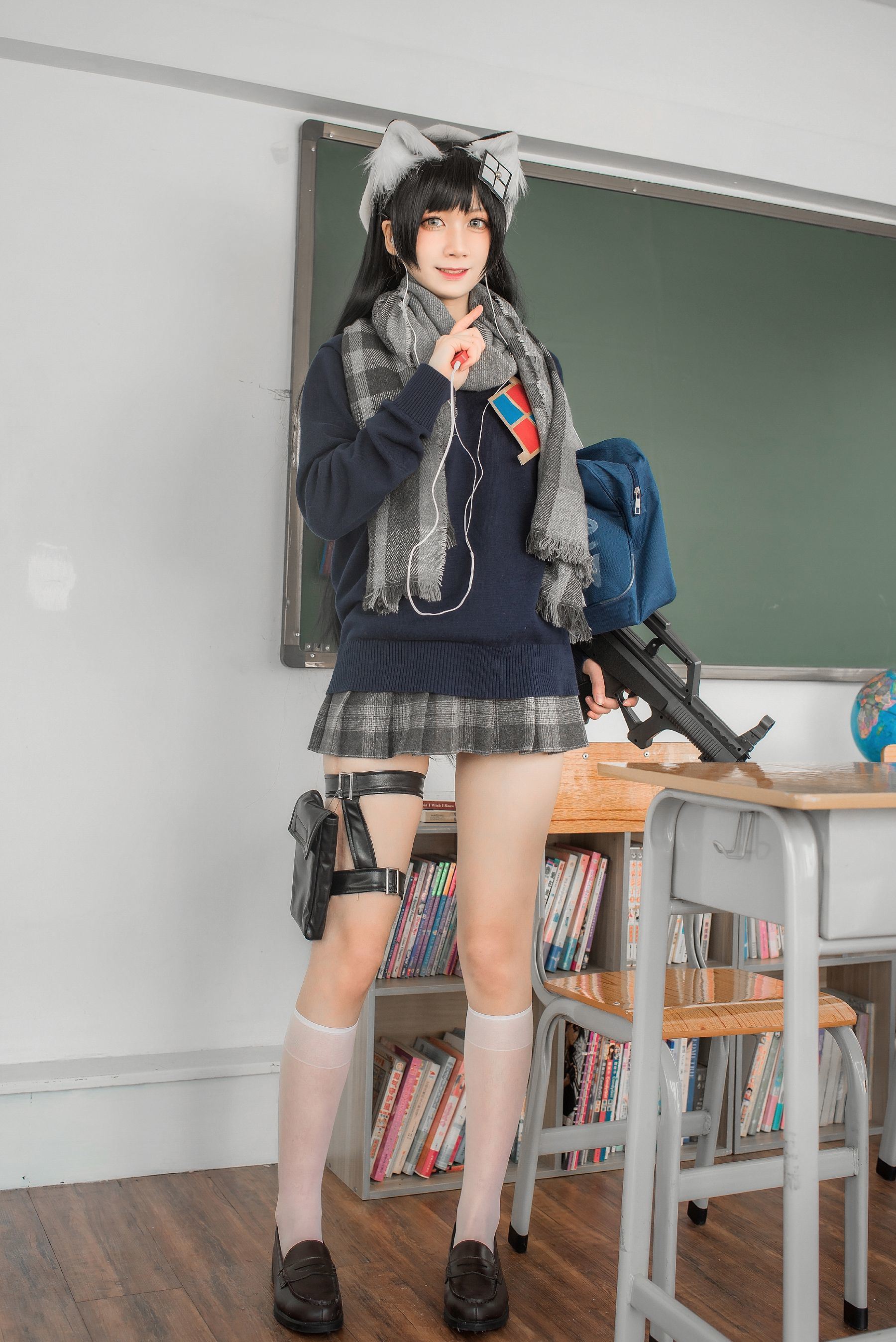 เน็ตไอดอล COSER 写真] อิซึมิเซ็นโมโมโกะ สวัสดิการ - ฤดูจบการศึกษาสีขาวบริสุทธิ์