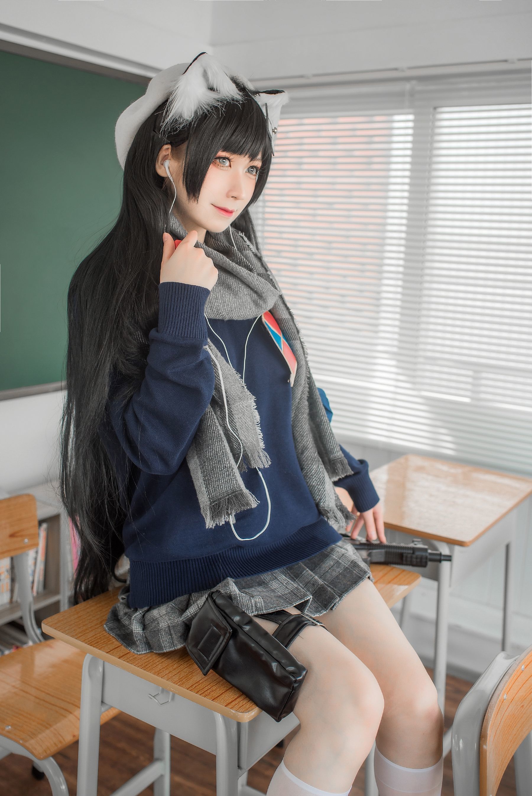 เน็ตไอดอล COSER 写真] อิซึมิเซ็นโมโมโกะ สวัสดิการ - ฤดูจบการศึกษาสีขาวบริสุทธิ์