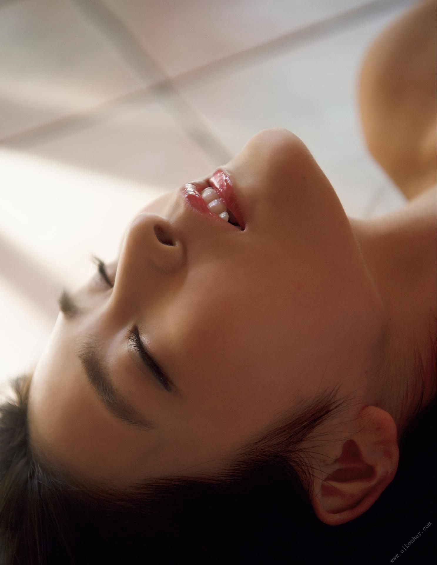 本庄鈴写真集 natural beauty 116P