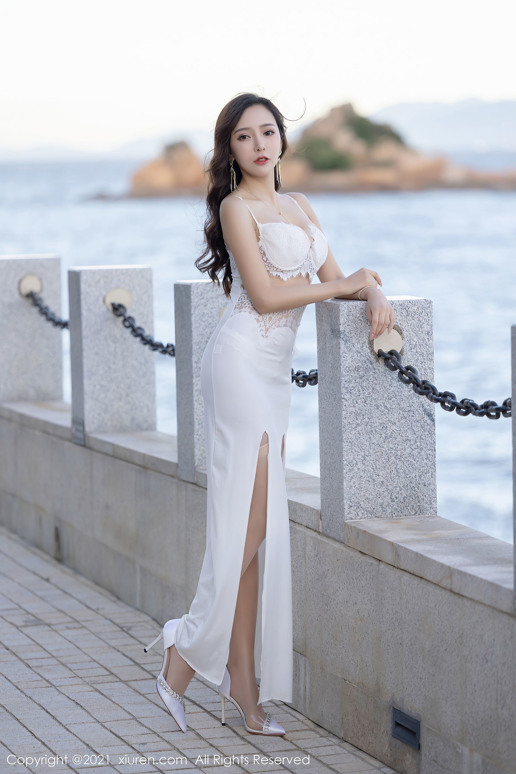 秀人XiuRen No.4004 王馨瑶Yanni长裙女神写真