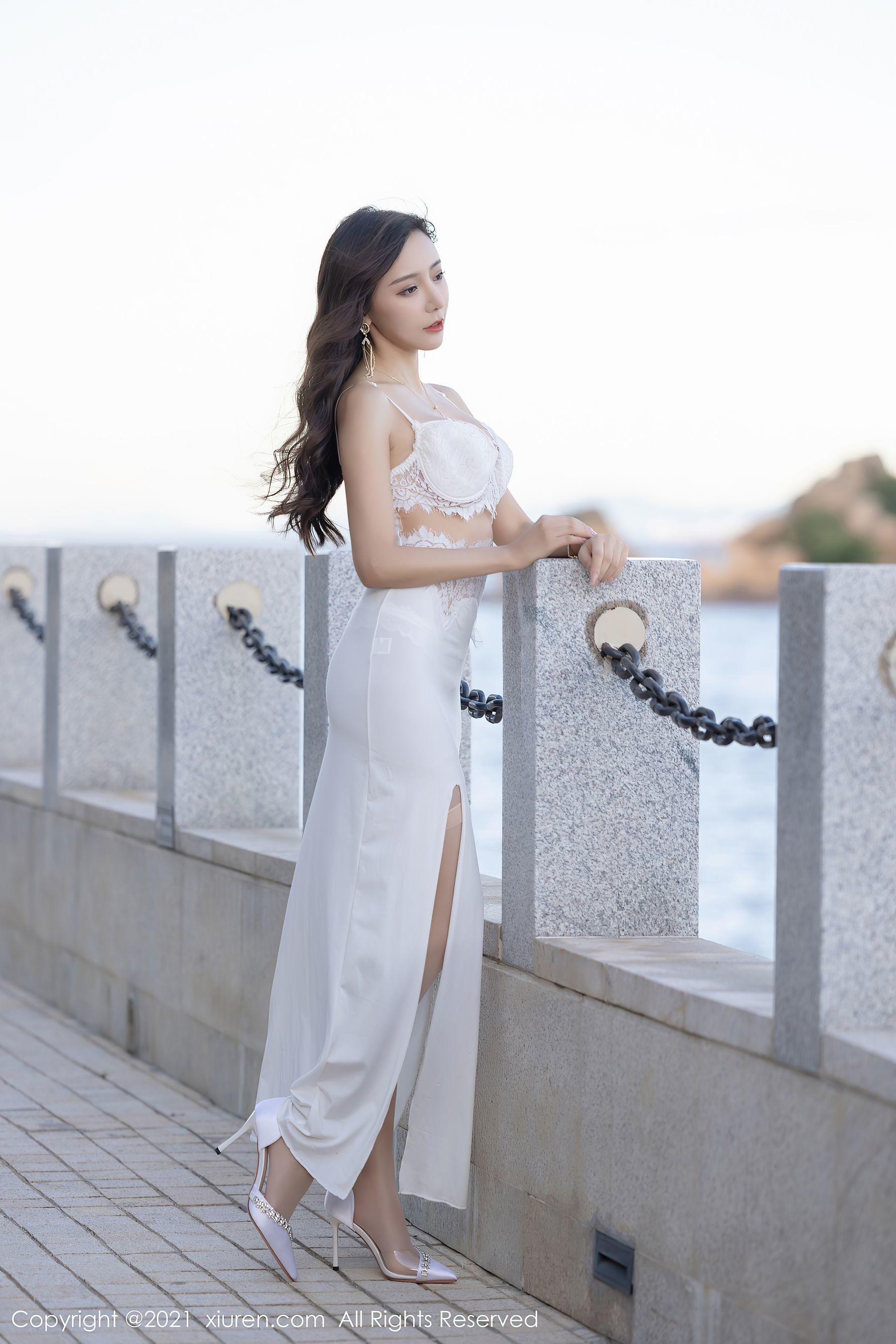 秀人XiuRen No.4004 王馨瑶Yanni长裙女神写真