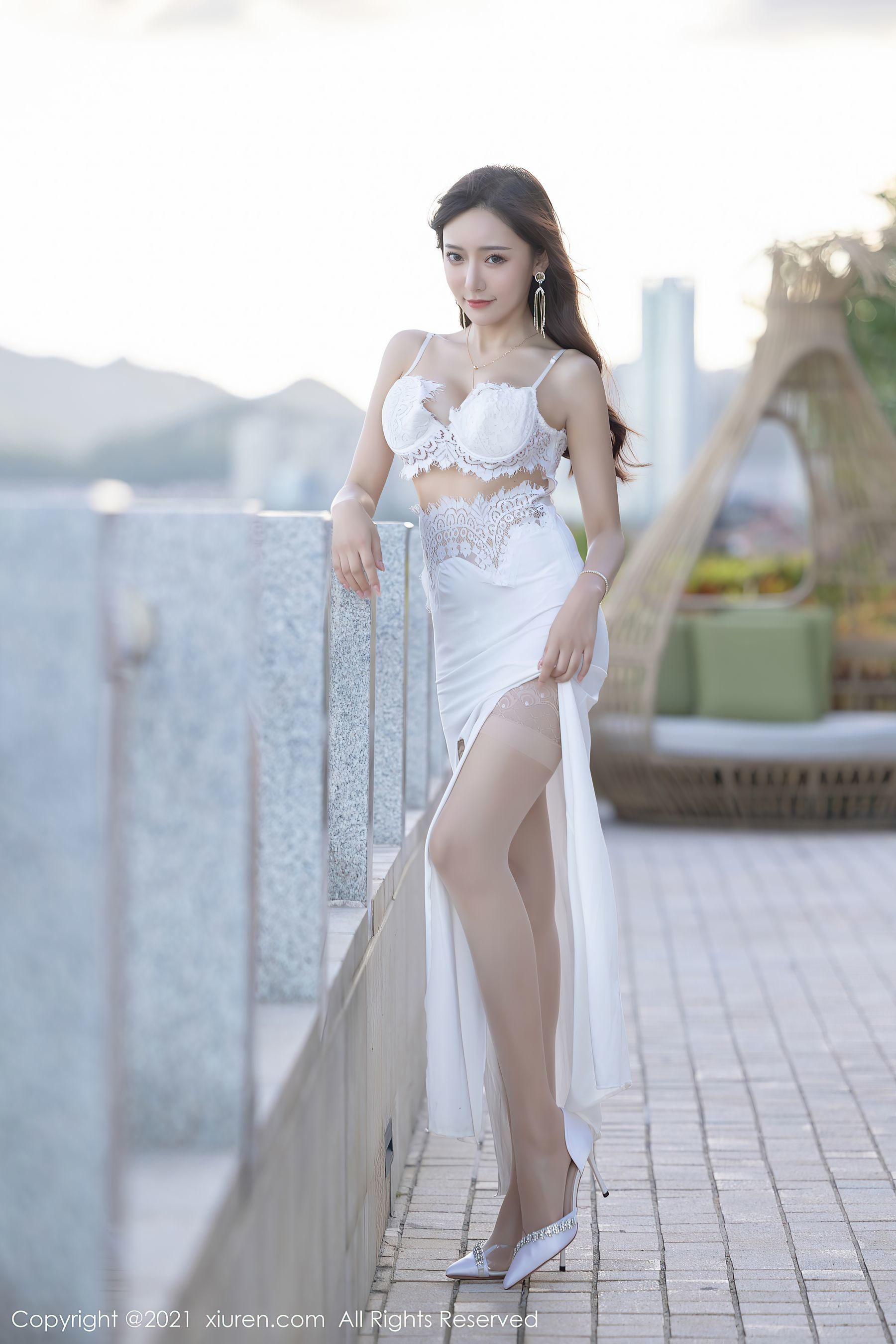 秀人XiuRen No.4004 王馨瑶Yanni长裙女神写真
