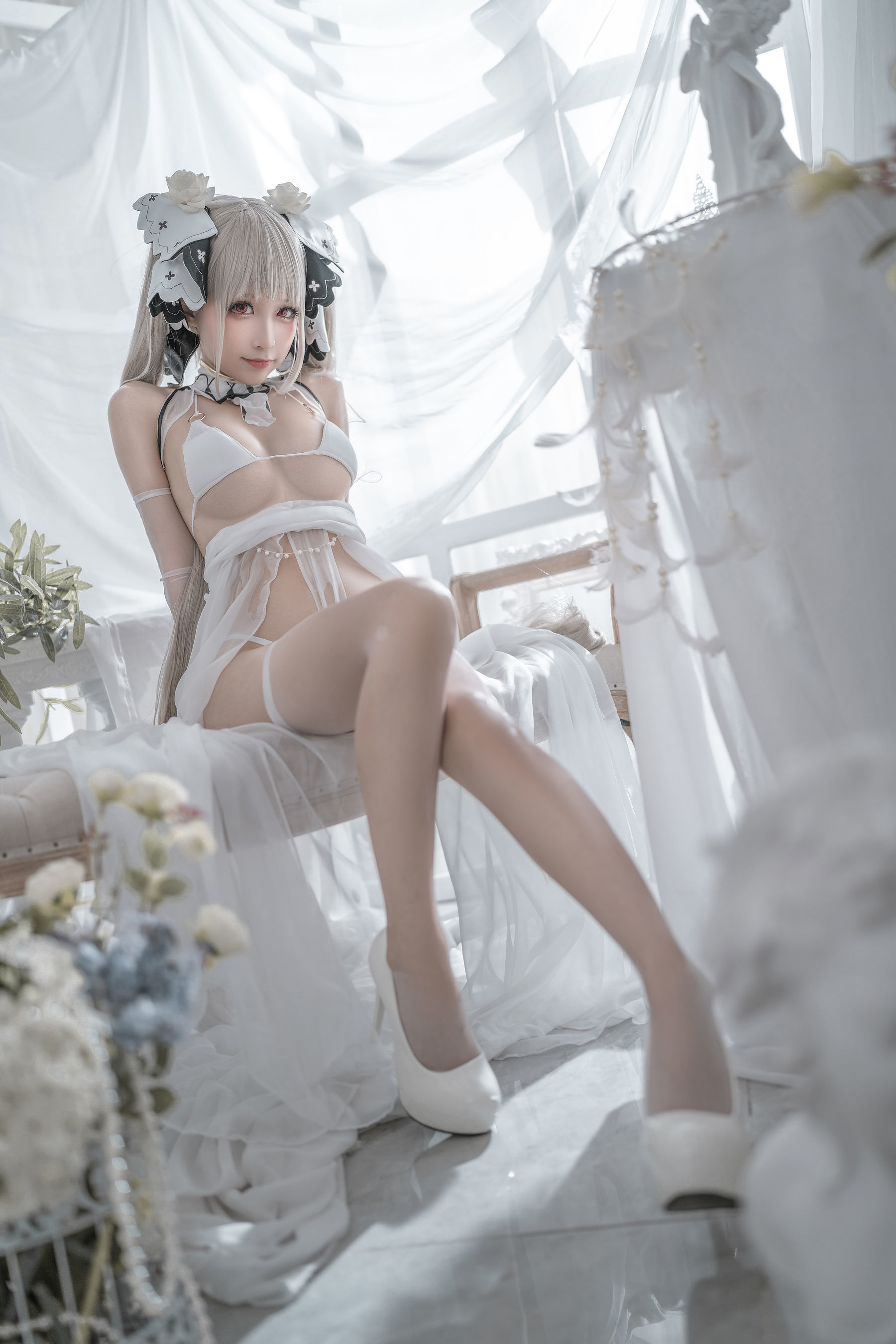 Phúc lợi COS] Blogger hoạt hình Chủn Mò Mò - Áo cưới dễ thương