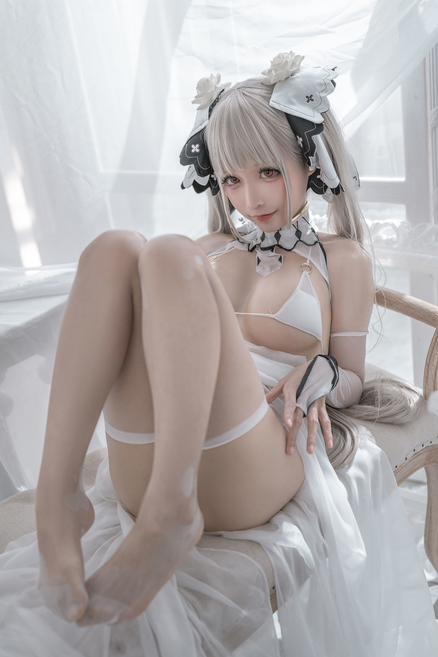 Phúc lợi COS] Blogger hoạt hình Chủn Mò Mò - Áo cưới dễ thương